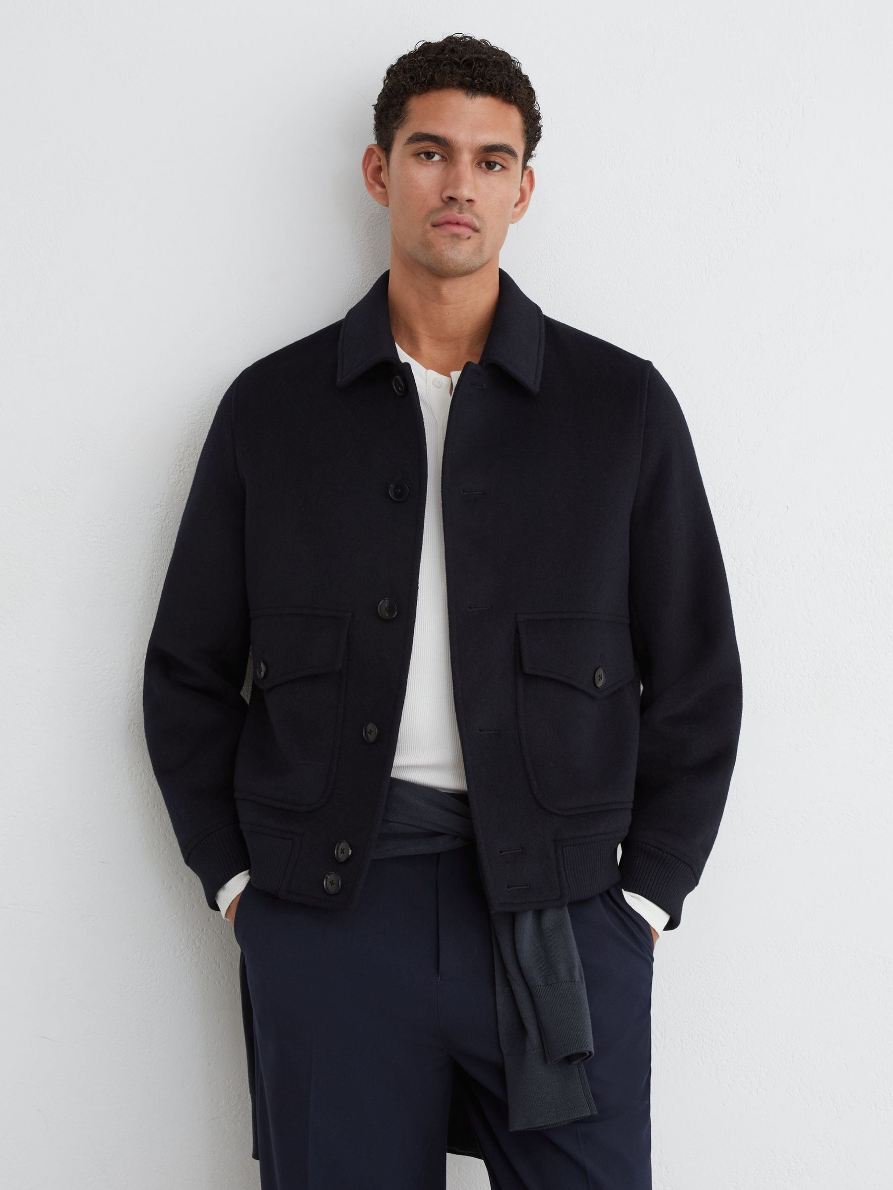 Wool-Blend Flap-Pocket Bomber Jacket in Navy - Obrázek 6 z 7