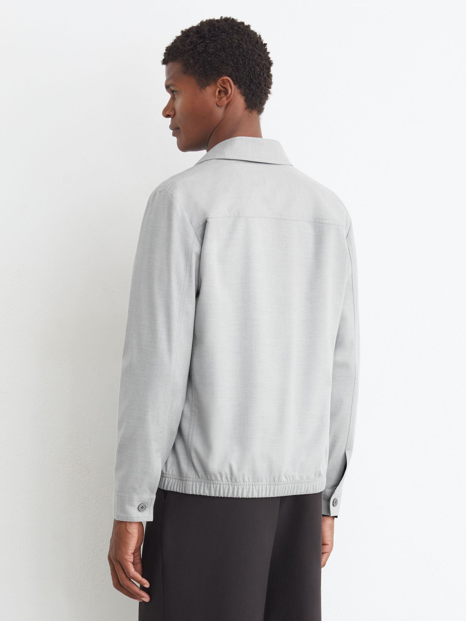 Brushed Twin-Pocket Overshirt with Wool in Soft Grey - Image 5 de 7