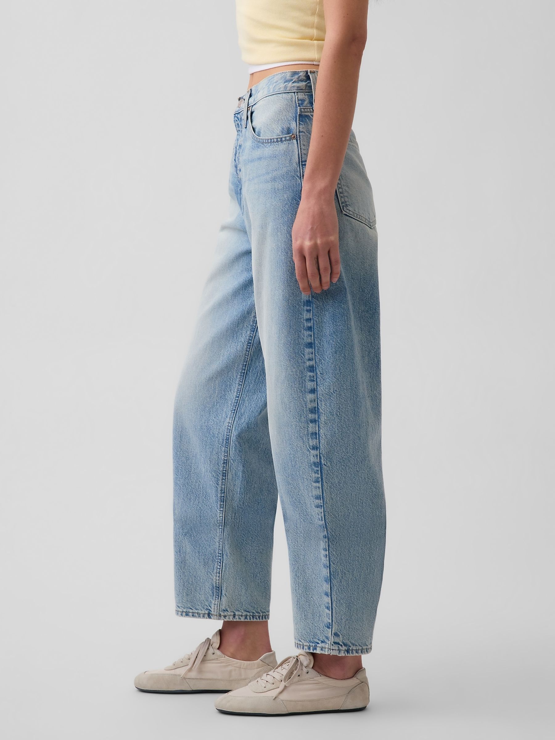 Light Wash High Waisted Crop Barrel Jeans - Image 3 of 4