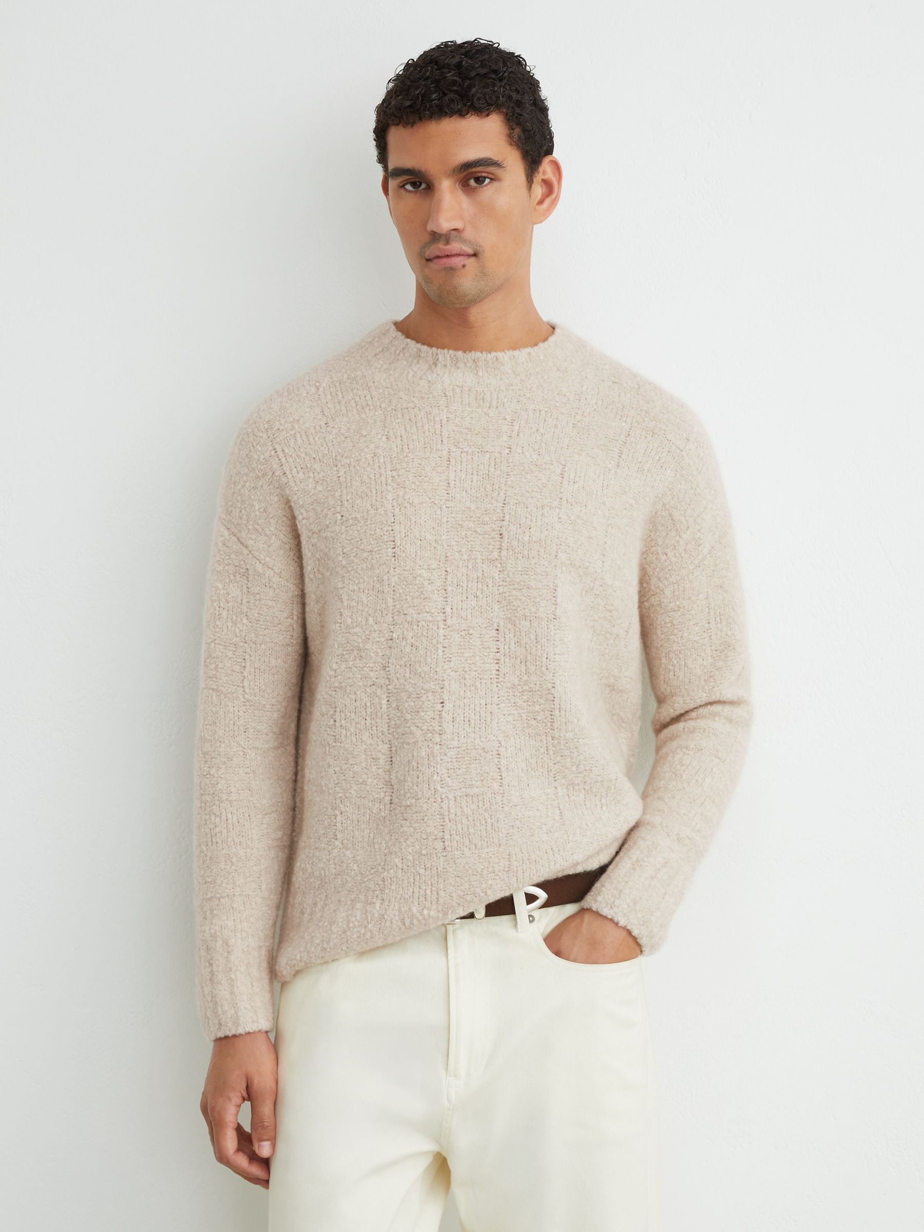 Wool-Cashmere Bouclé Square-Knit Jumper in Ecru - Image 5 of 7