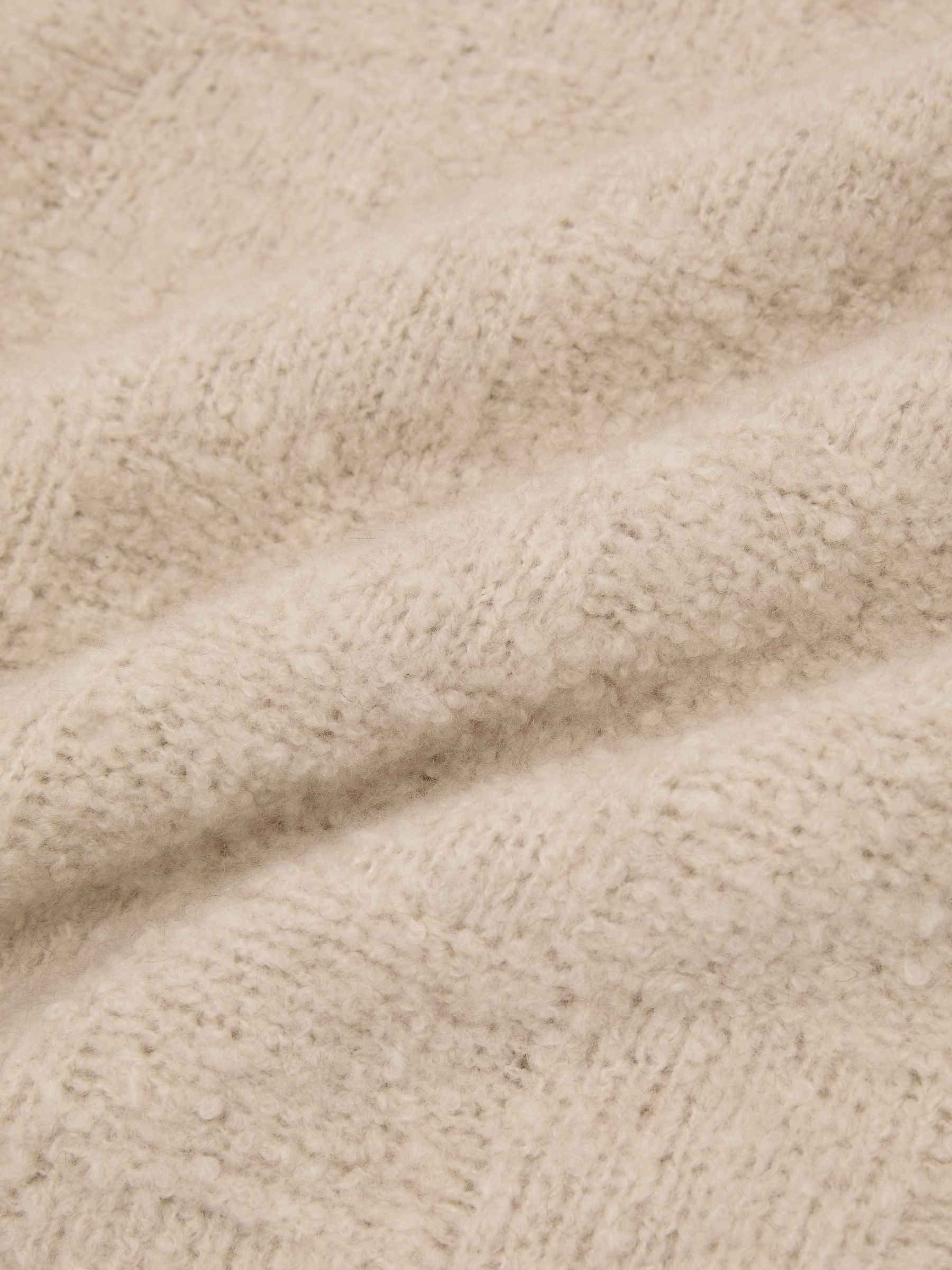 Wool-Cashmere Bouclé Square-Knit Jumper in Ecru - Image 7 of 7