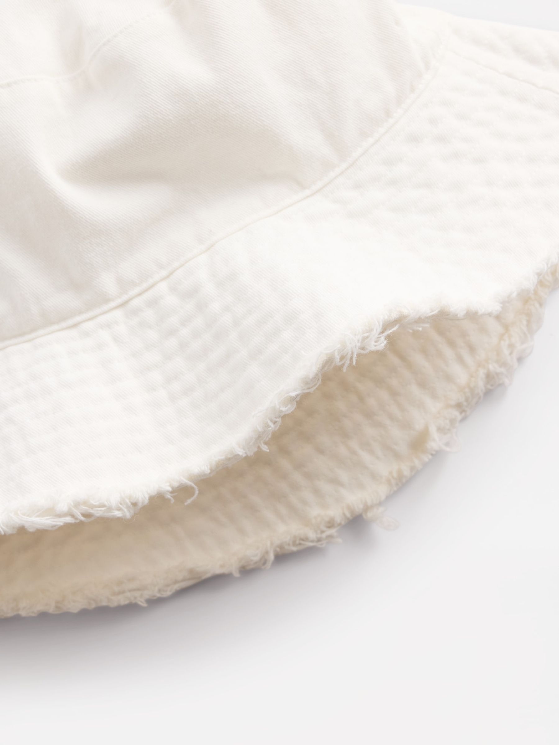 White Bucket Hat - Image 4 of 4