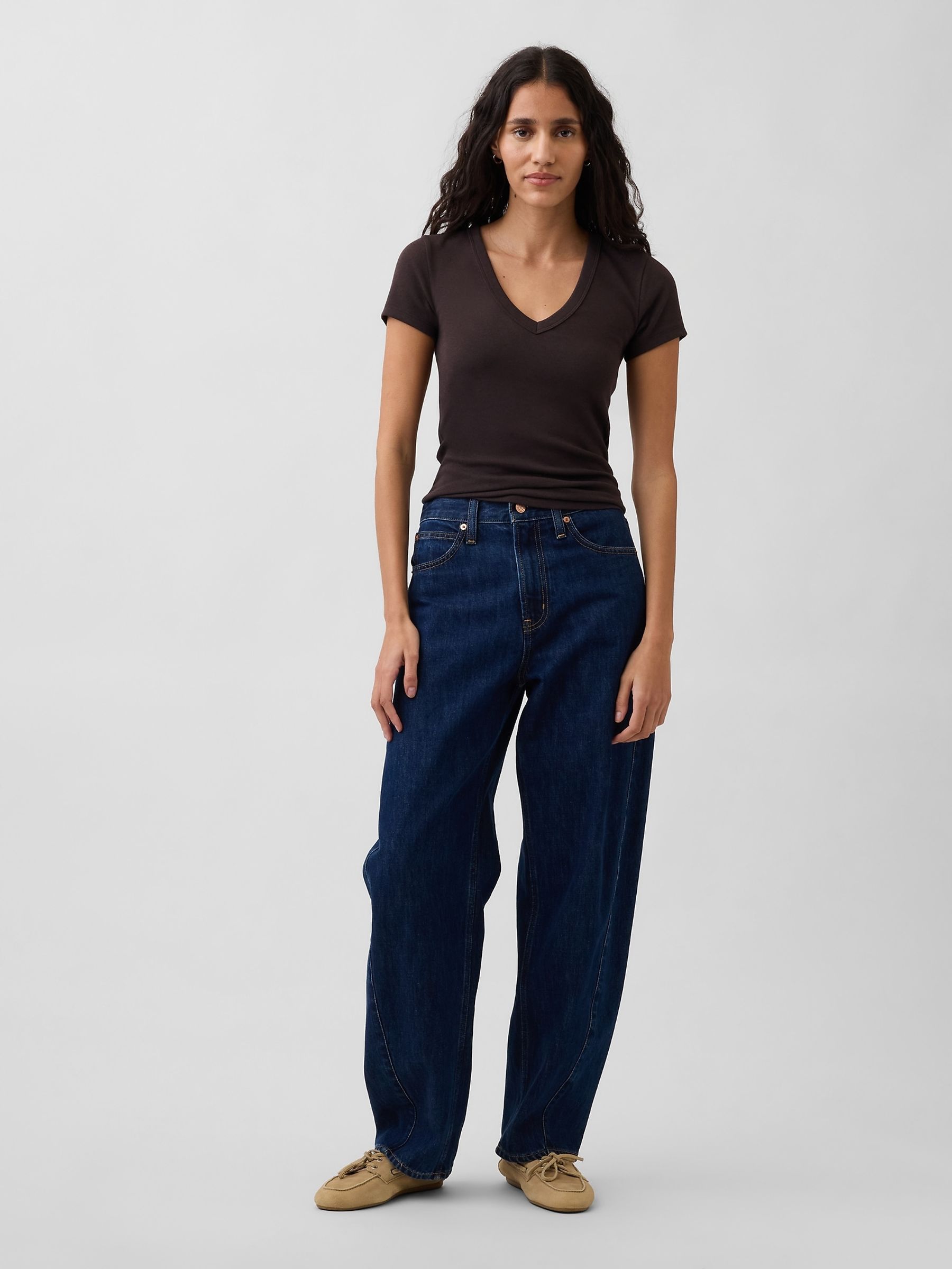 Brown Modern V-Neck Short Sleeve T-Shirt - Image 3 of 4