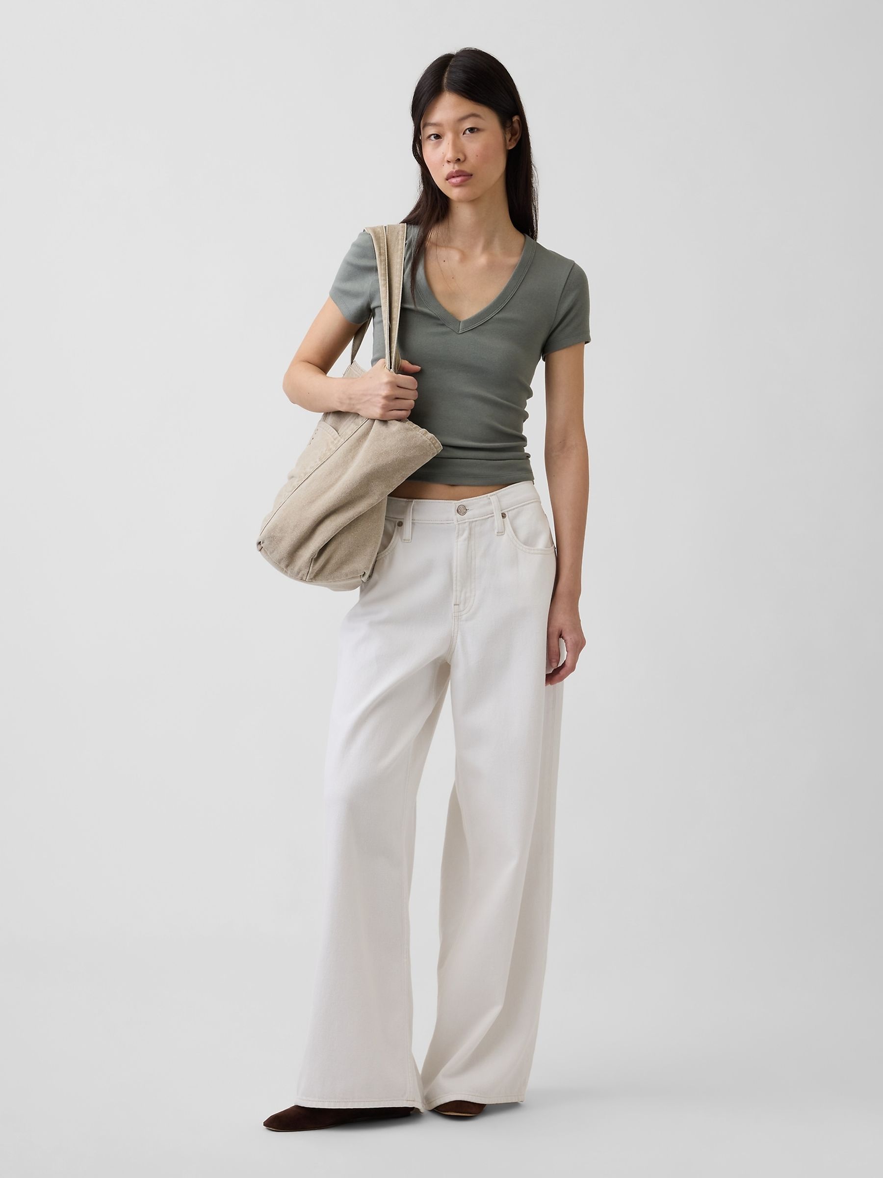 Khaki Green Modern V-Neck Short Sleeve T-Shirt - Image 3 of 3