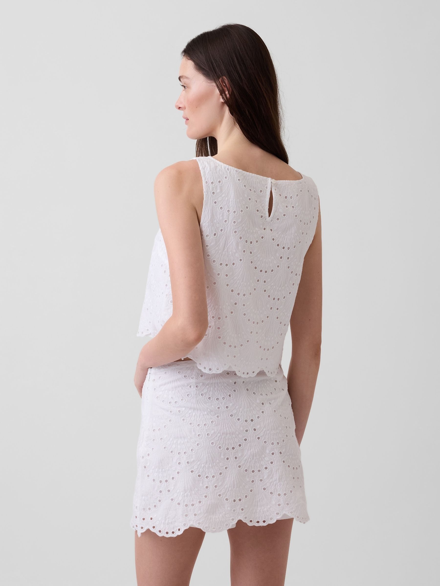 White Eyelet Crop Shell Vest - Image 2 of 4