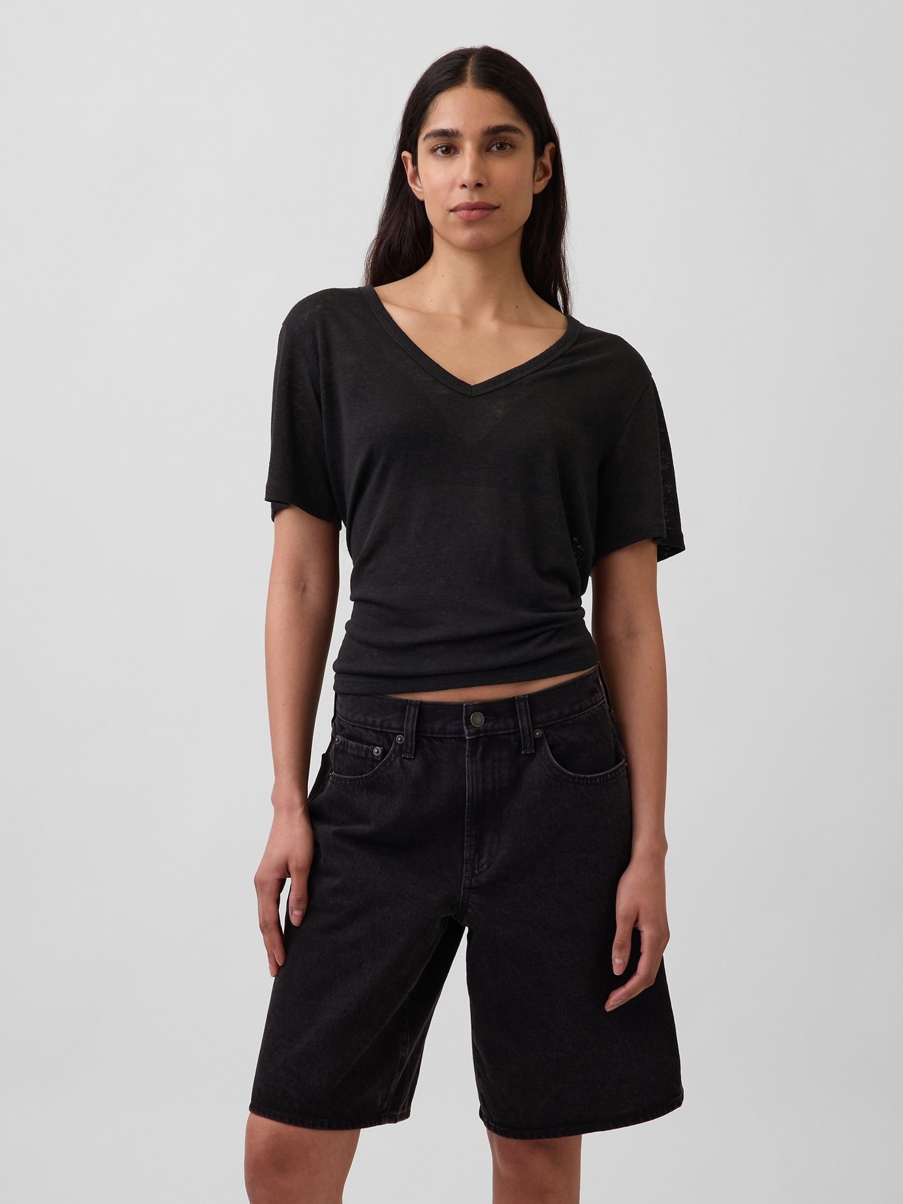 Black Linen-Blend Relaxed V-Neck T-Shirt - Image 1 of 4