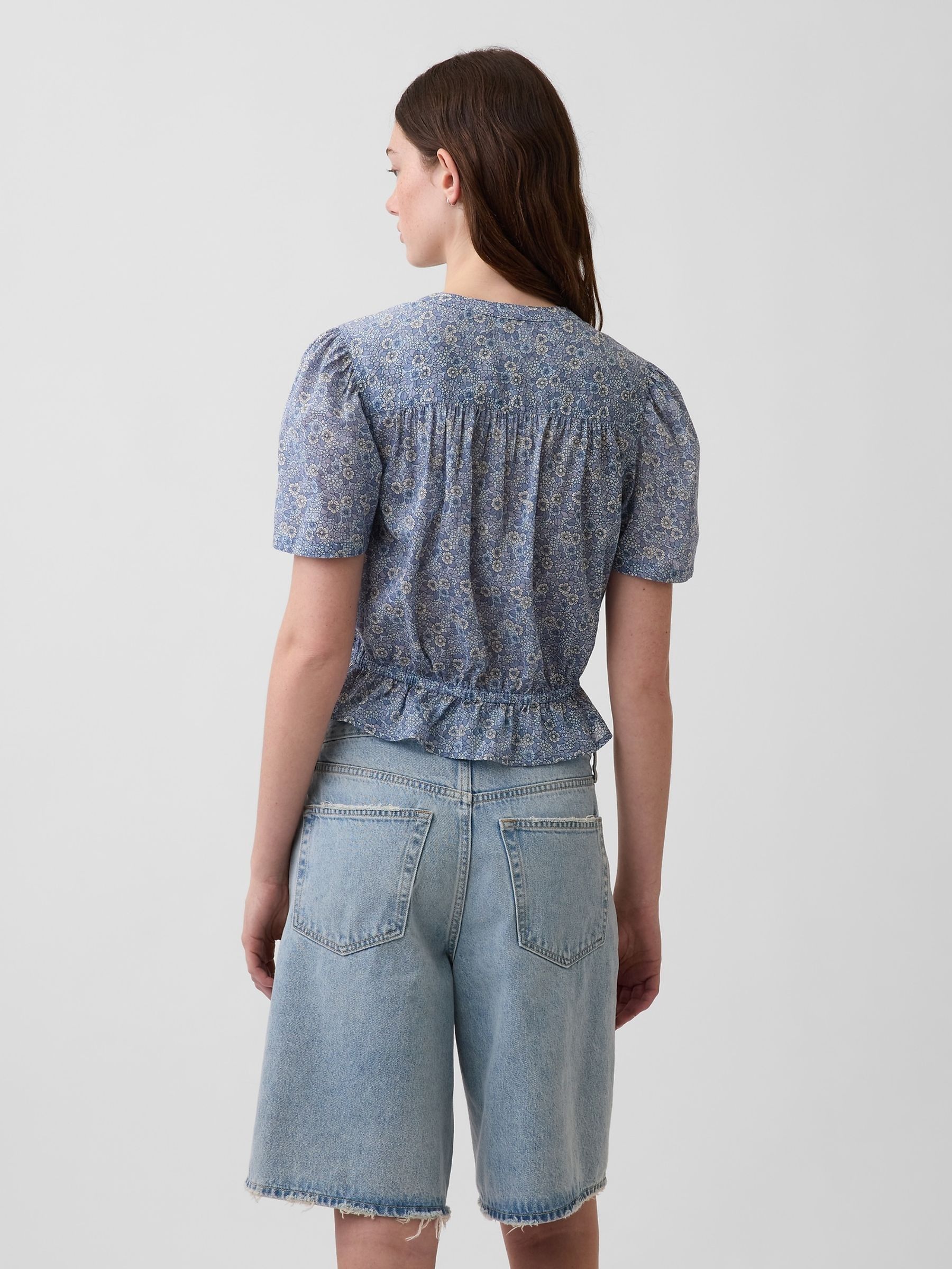 Blue Floral Button-Front Crop Short Sleeve Peplum Top - Image 2 of 4