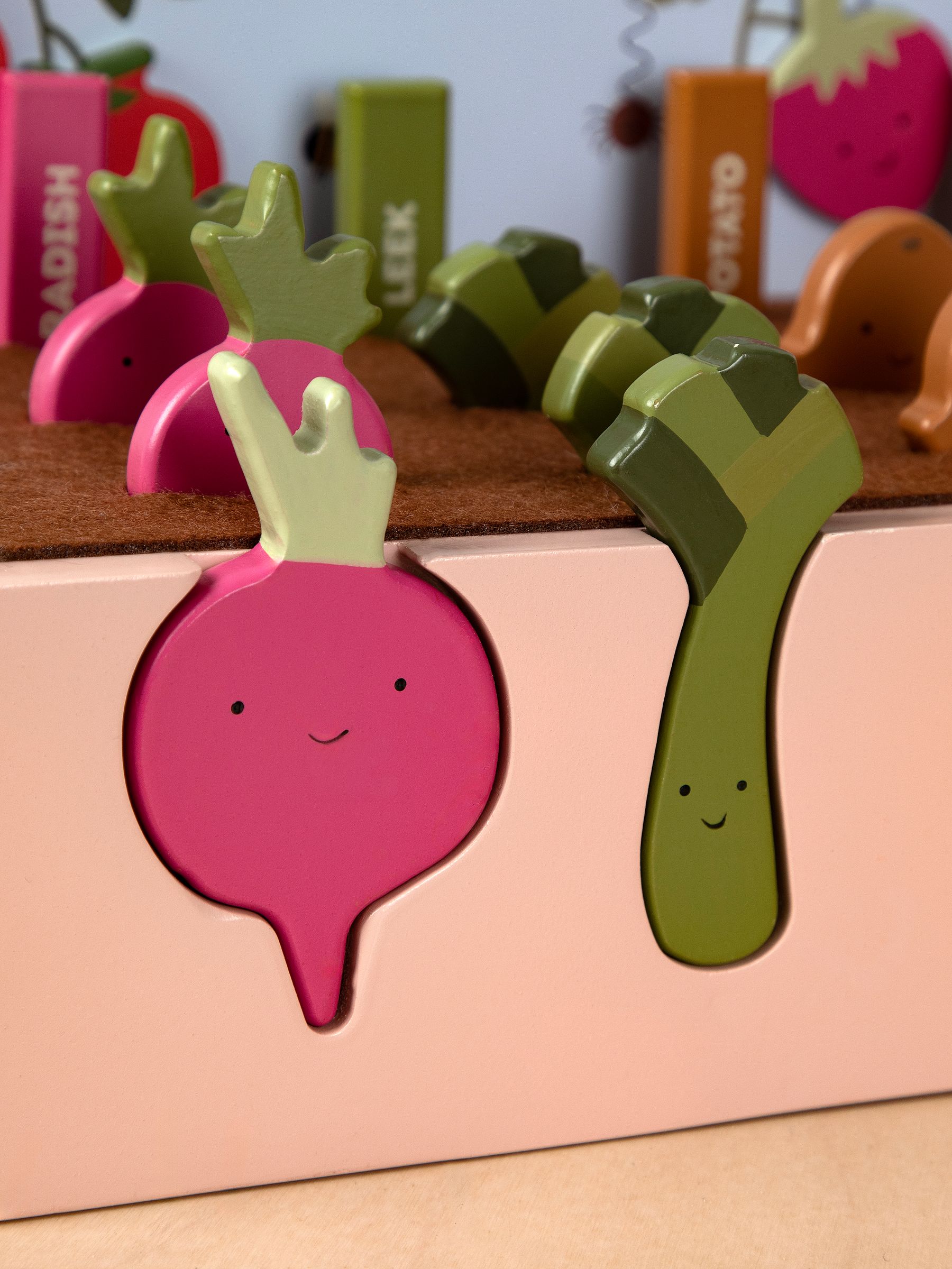 Plant & Pick Fruit & Veg Playset - Image 6 of 6