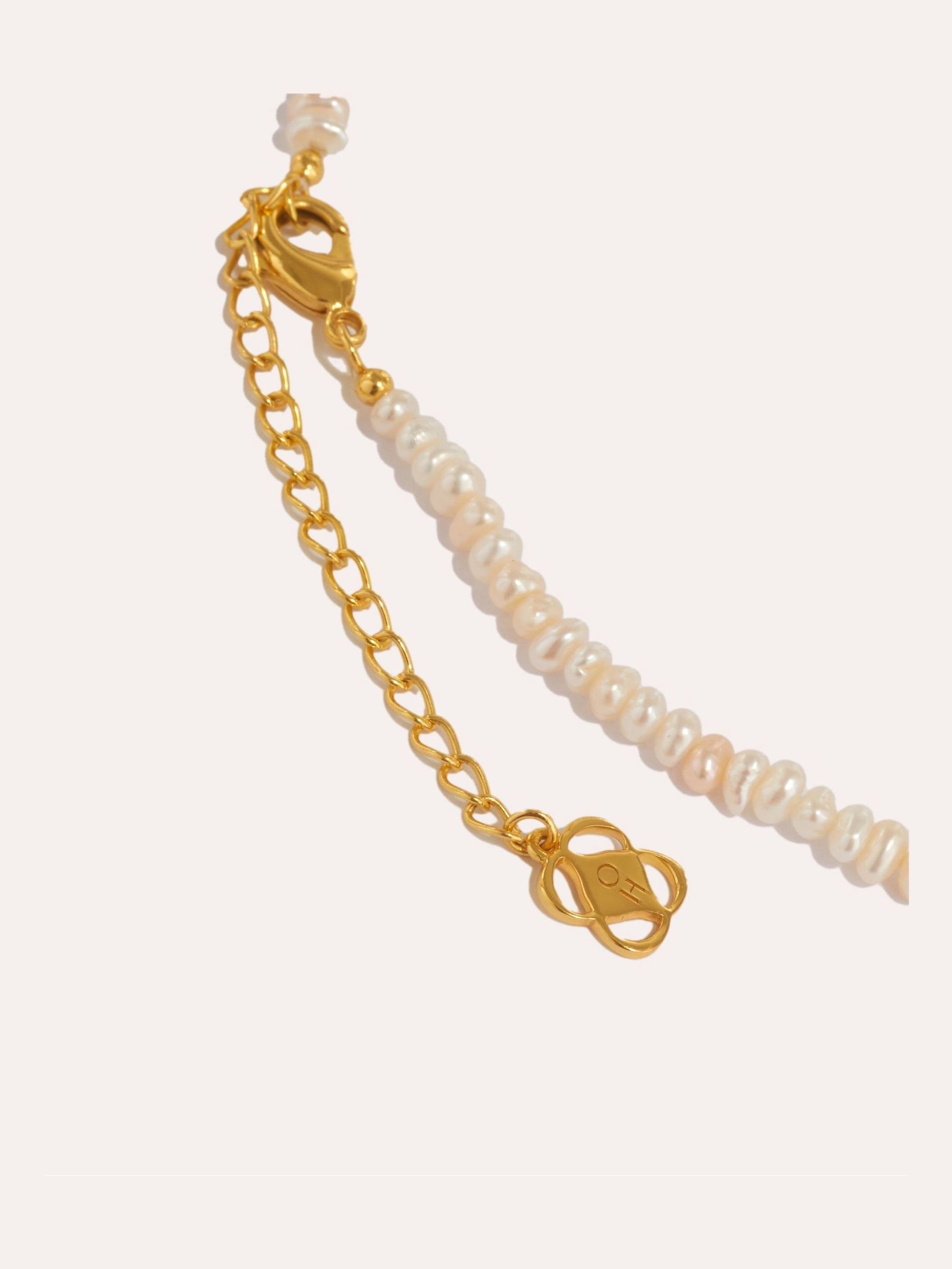 Ottoman Hands Gold Sorel Pearl and Labradorite Beaded Necklace - Image 3 of 3