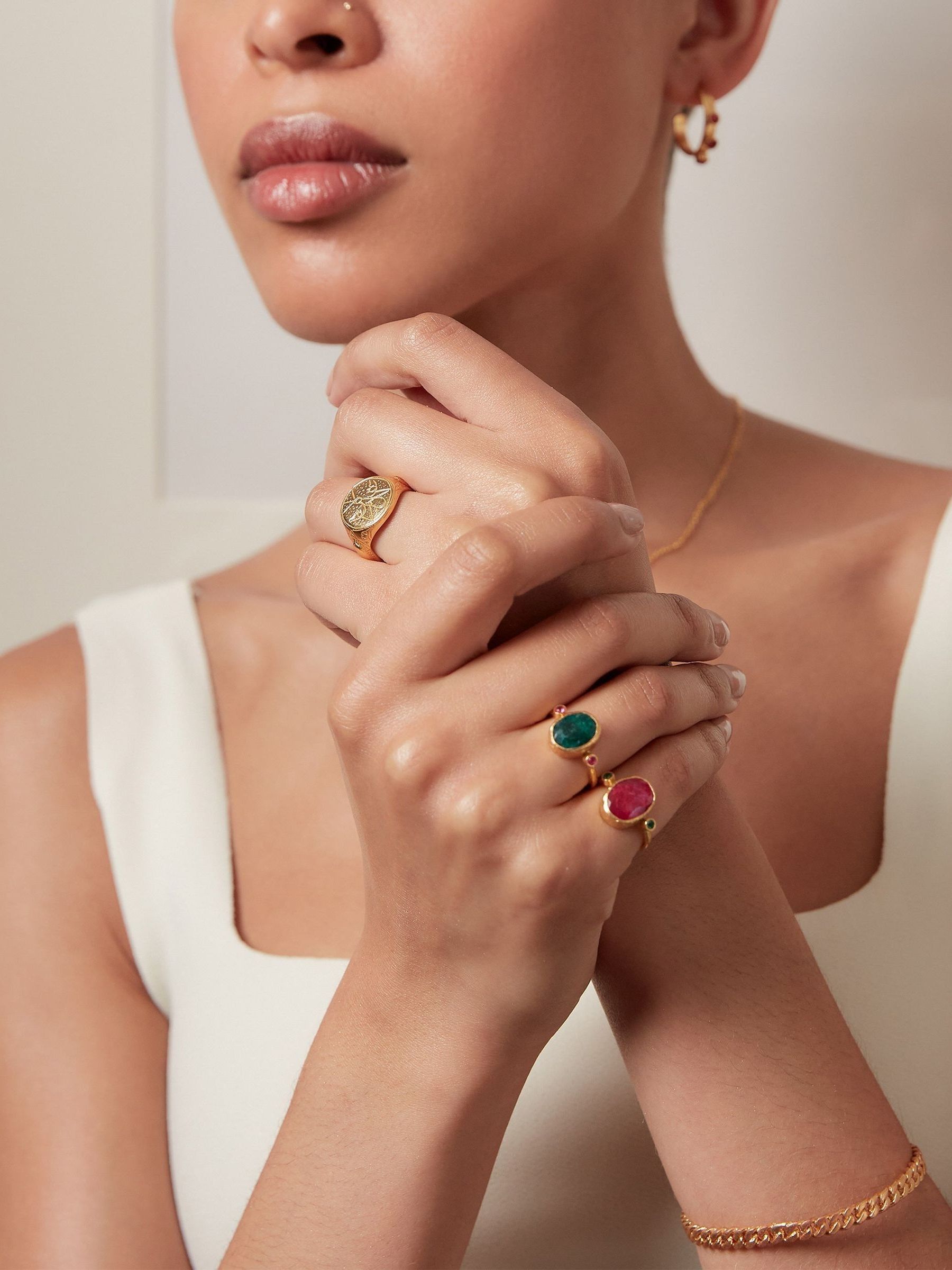 Ottoman Hands Gold Lucia Emerald Cocktail Ring - Image 2 of 6