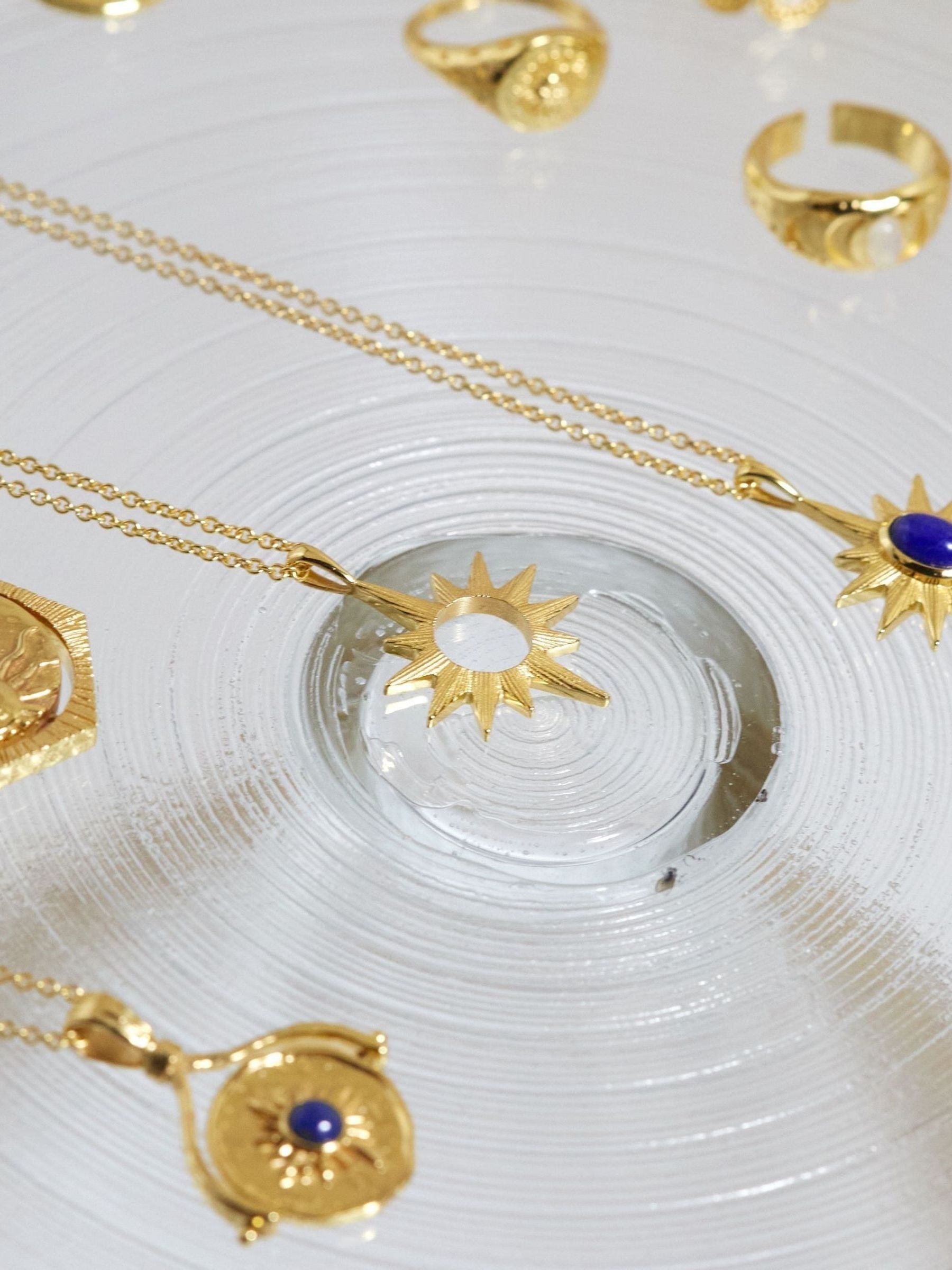 Ottoman Hands Gold Star Pendant Necklace - Image 4 of 4