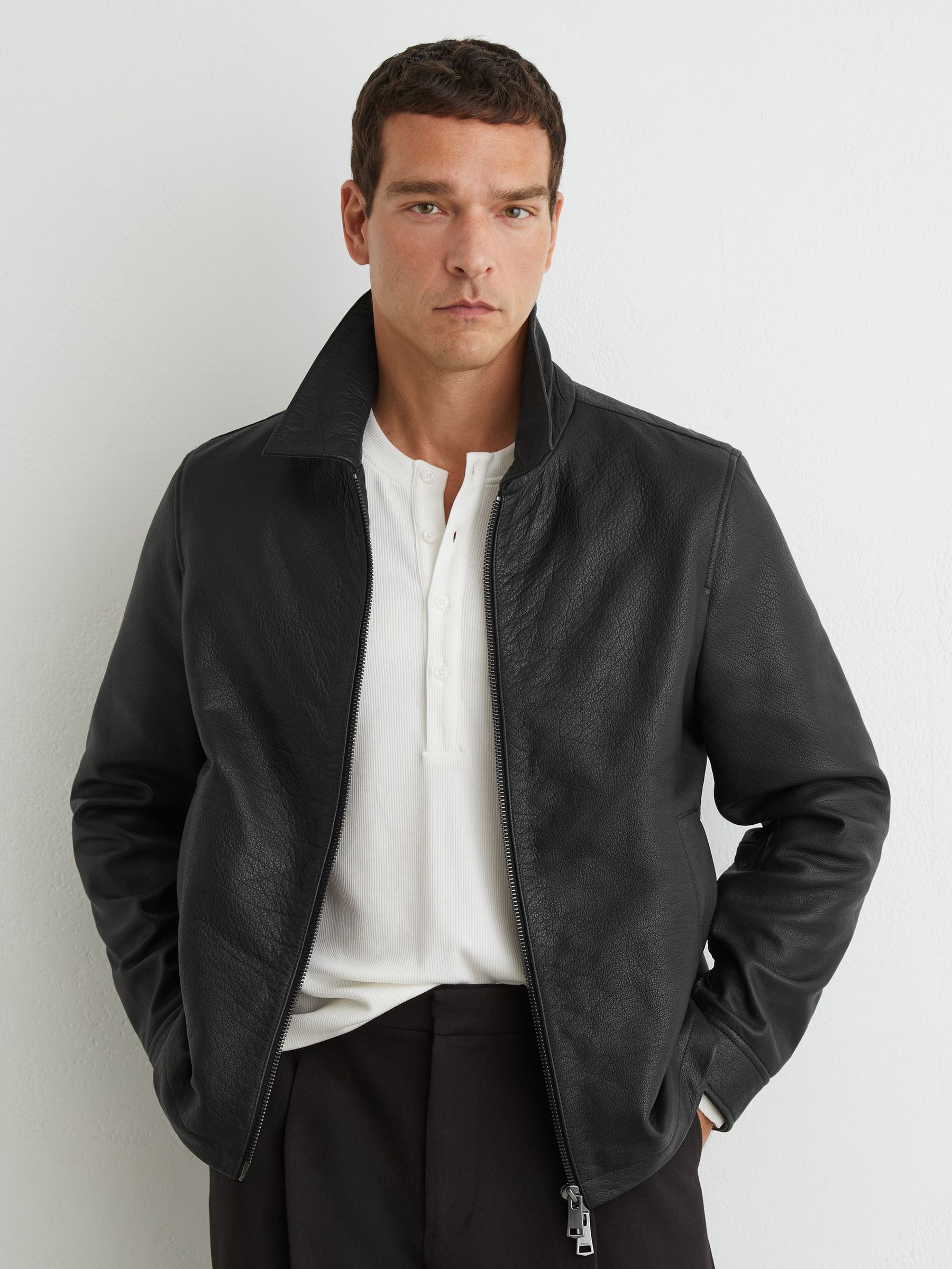 Veste noire - Image 7 de 8