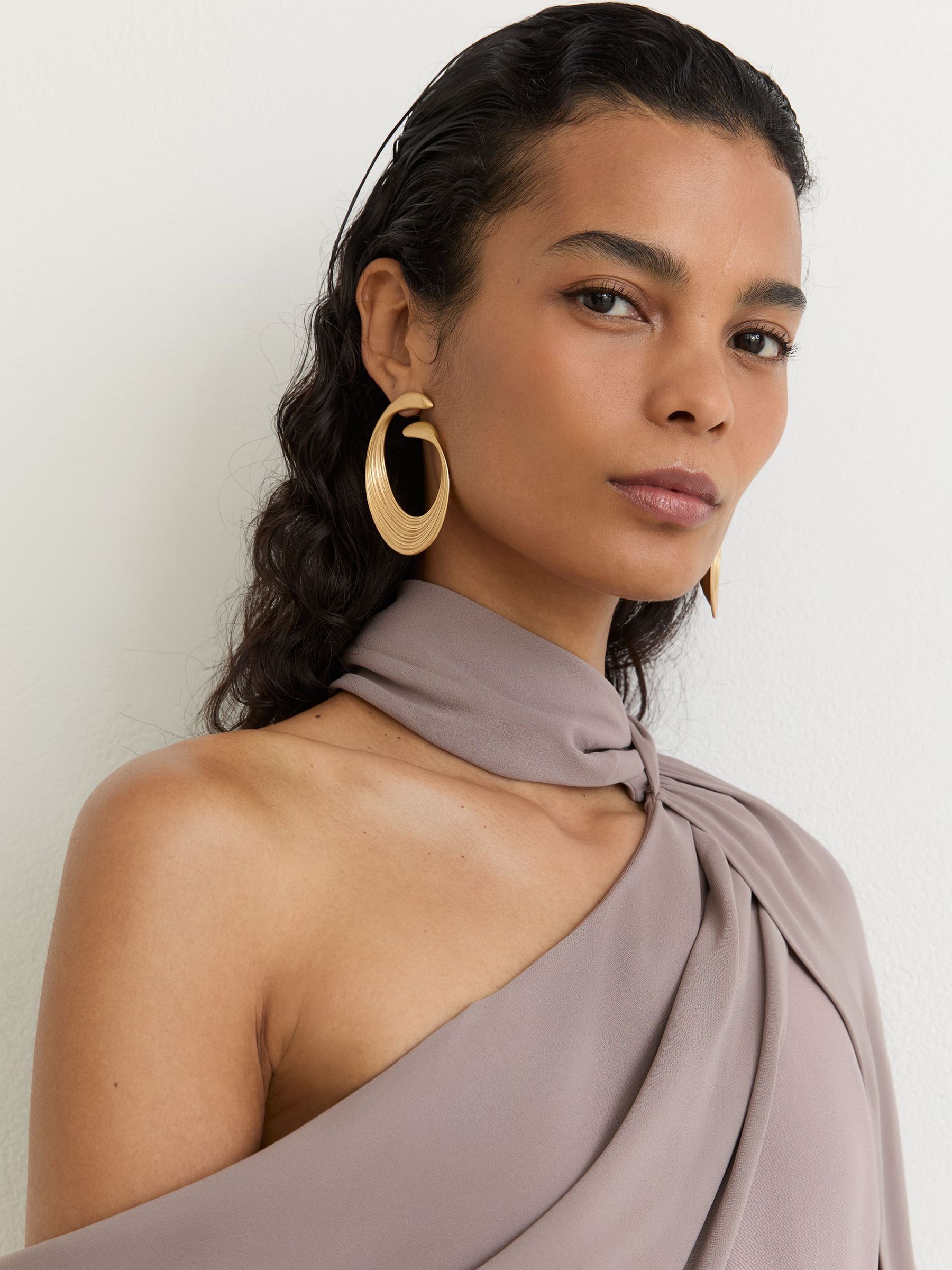 One-Shoulder Drape Wide-Leg Jumpsuit in Mauve - Image 4 of 7