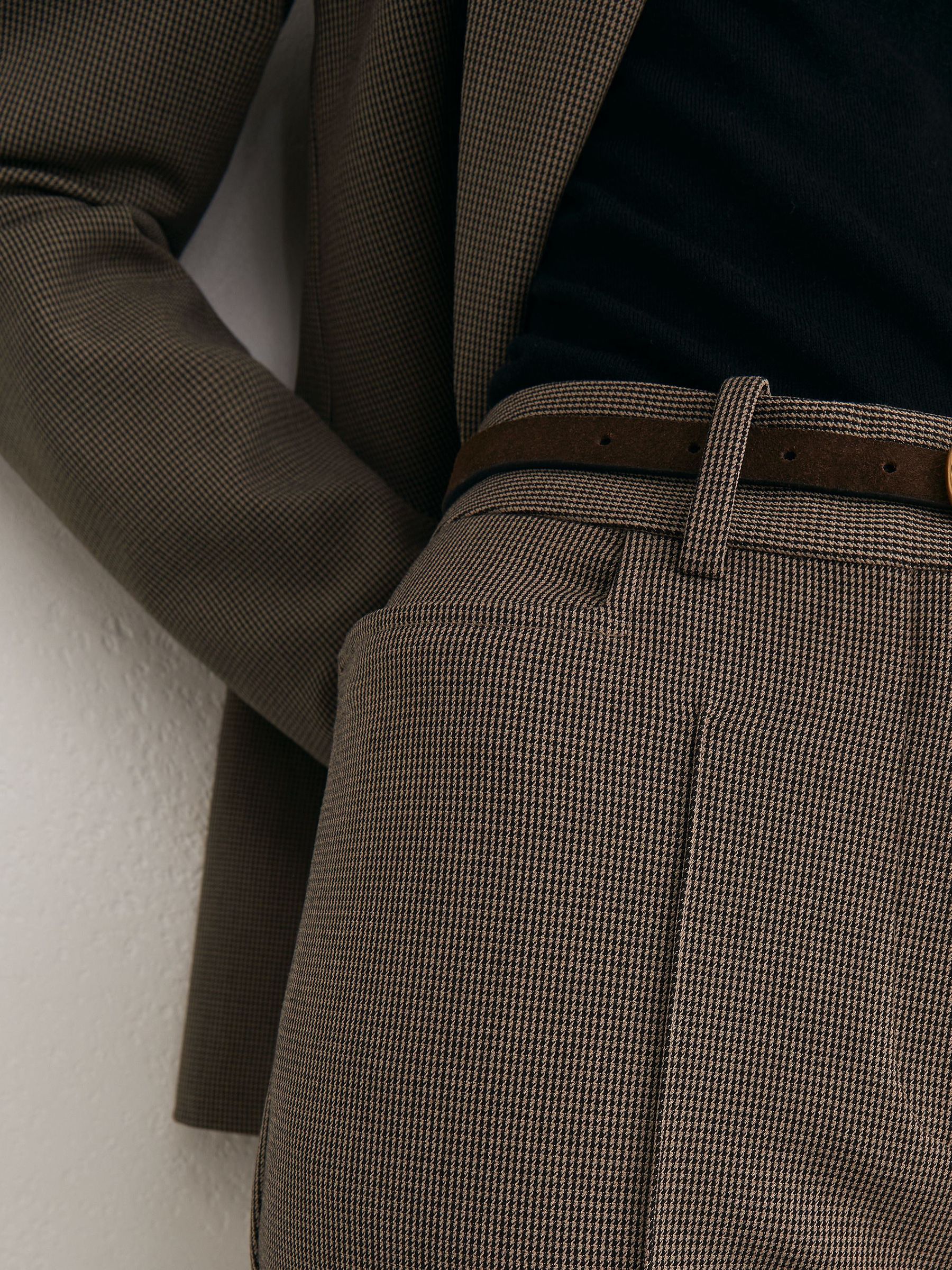 Petite Puppytooth Flared Suit Trousers in Black/Neutral - Image 4 of 7