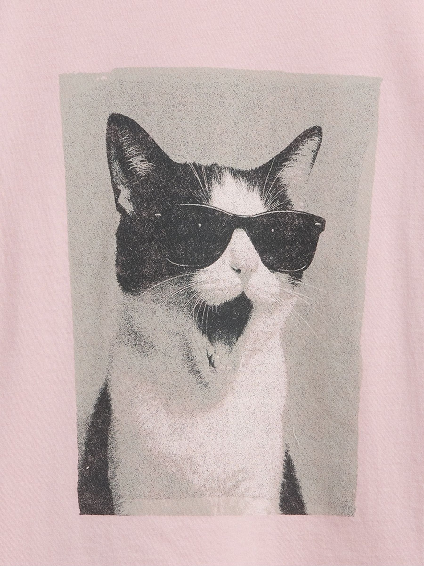 Pink Cat Graphic Short Sleeve T-Shirt - Image 4 of 4 Pink Cat Graphic Short Sleeve T-Shirt - Image 4 of 4