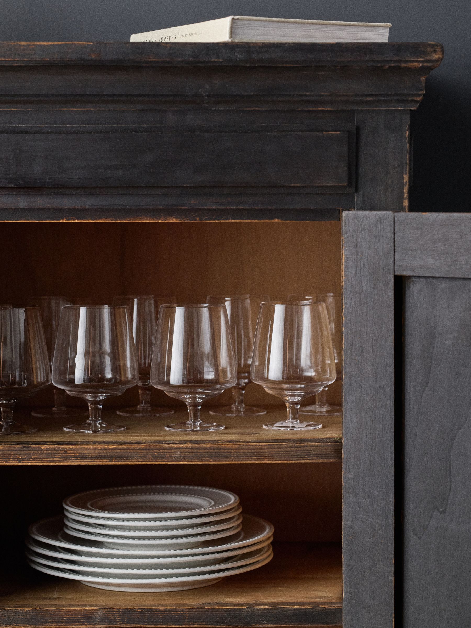 The Set 8 Pack Clear Wine Glasses - Image 1 of 4