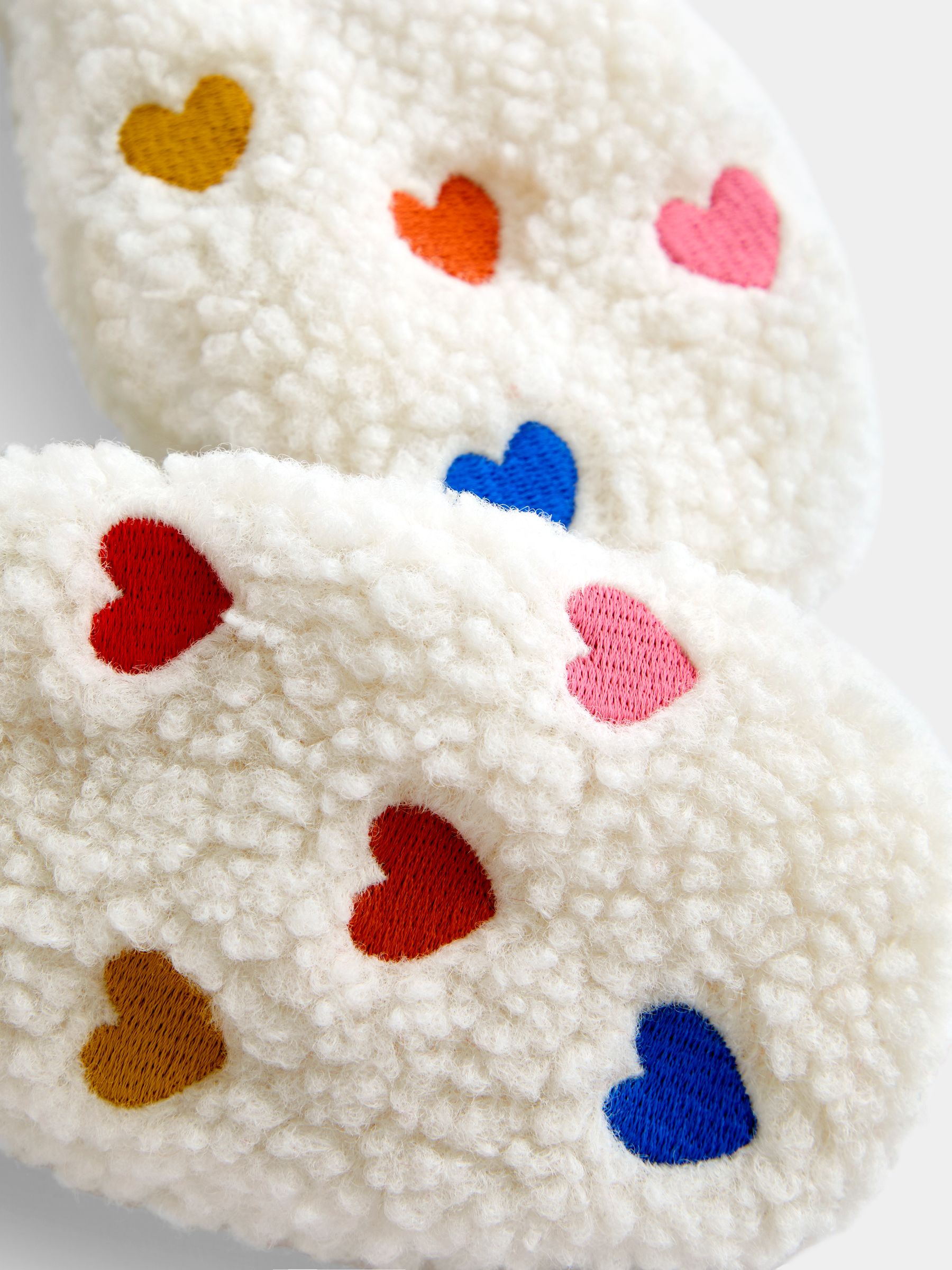 Cream Hearts Polarfleece Mittens - Image 4 of 4