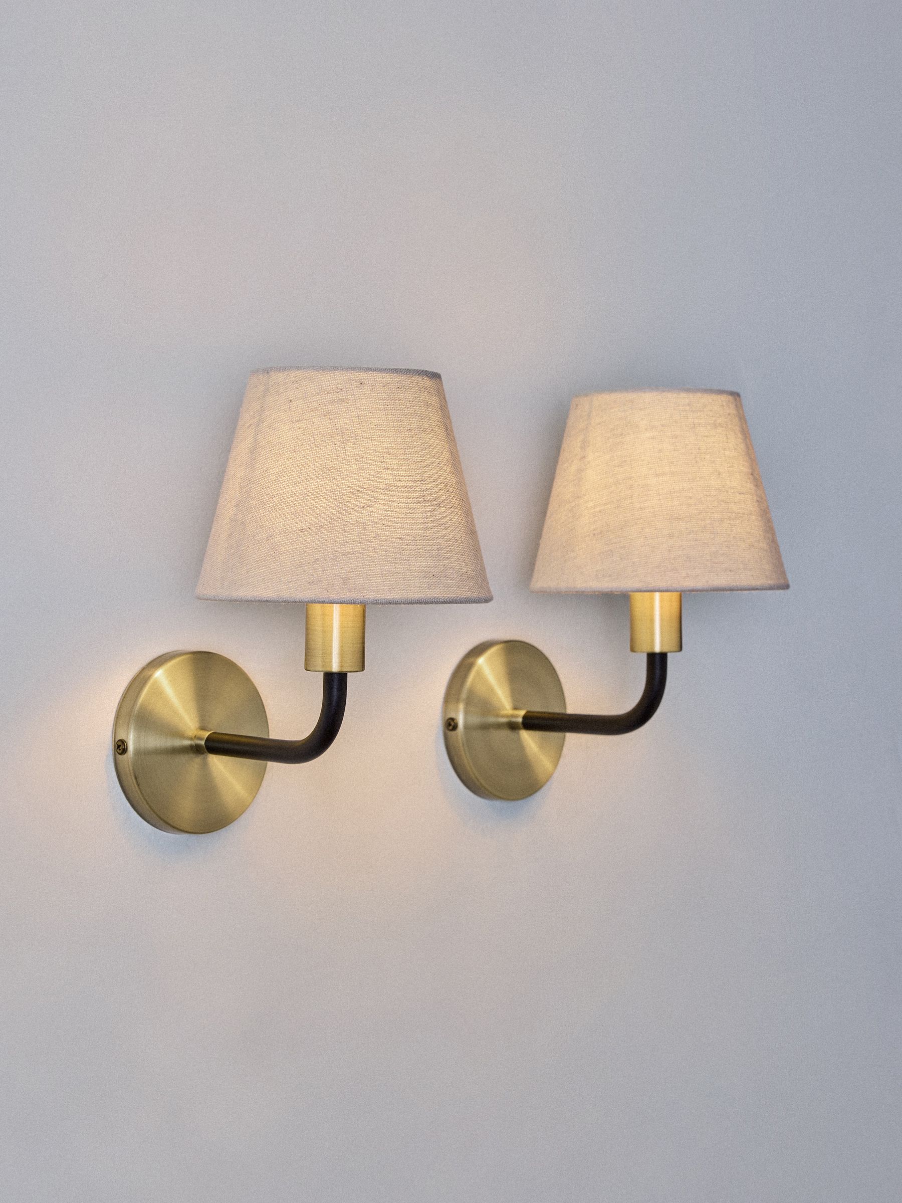 The Set 2 Pack Black/Cream Metal Wall Lights - Image 3 of 6