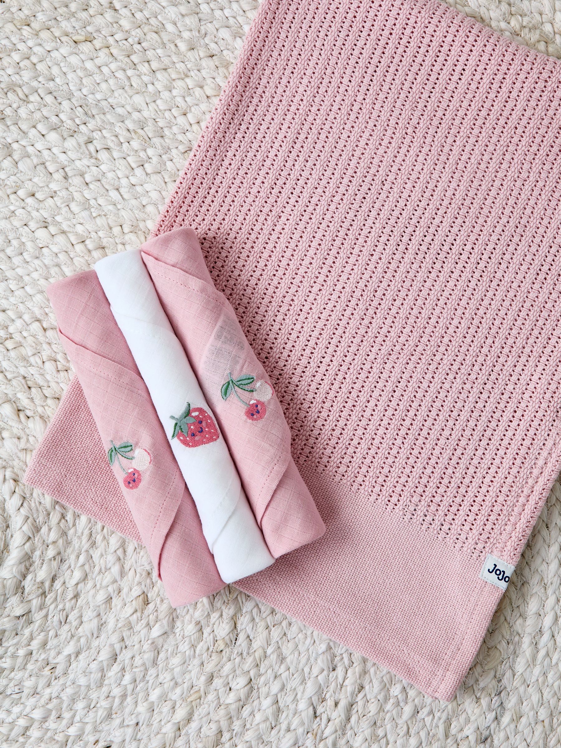 Mid Pink Cellular Blanket & Muslin Giftset - Image 2 of 4