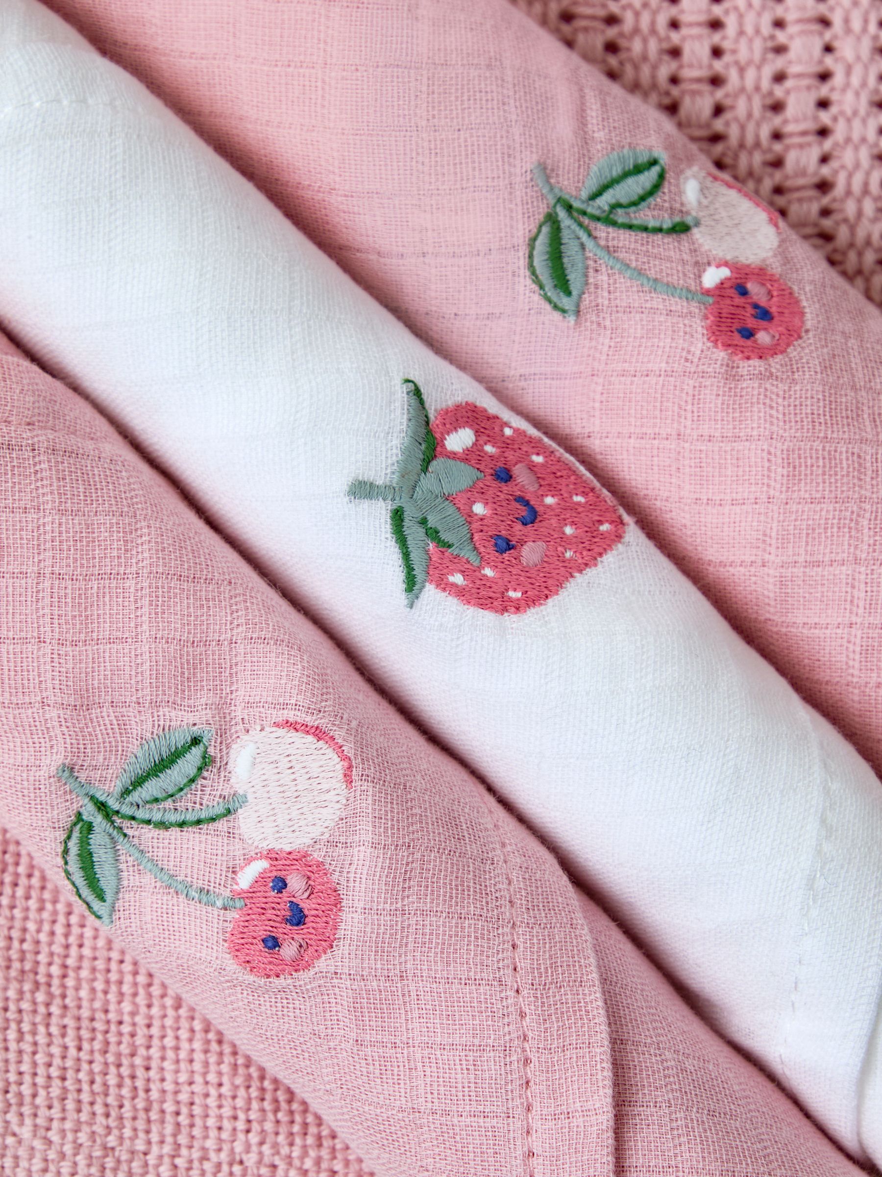 Mid Pink Cellular Blanket & Muslin Giftset - Image 3 of 4