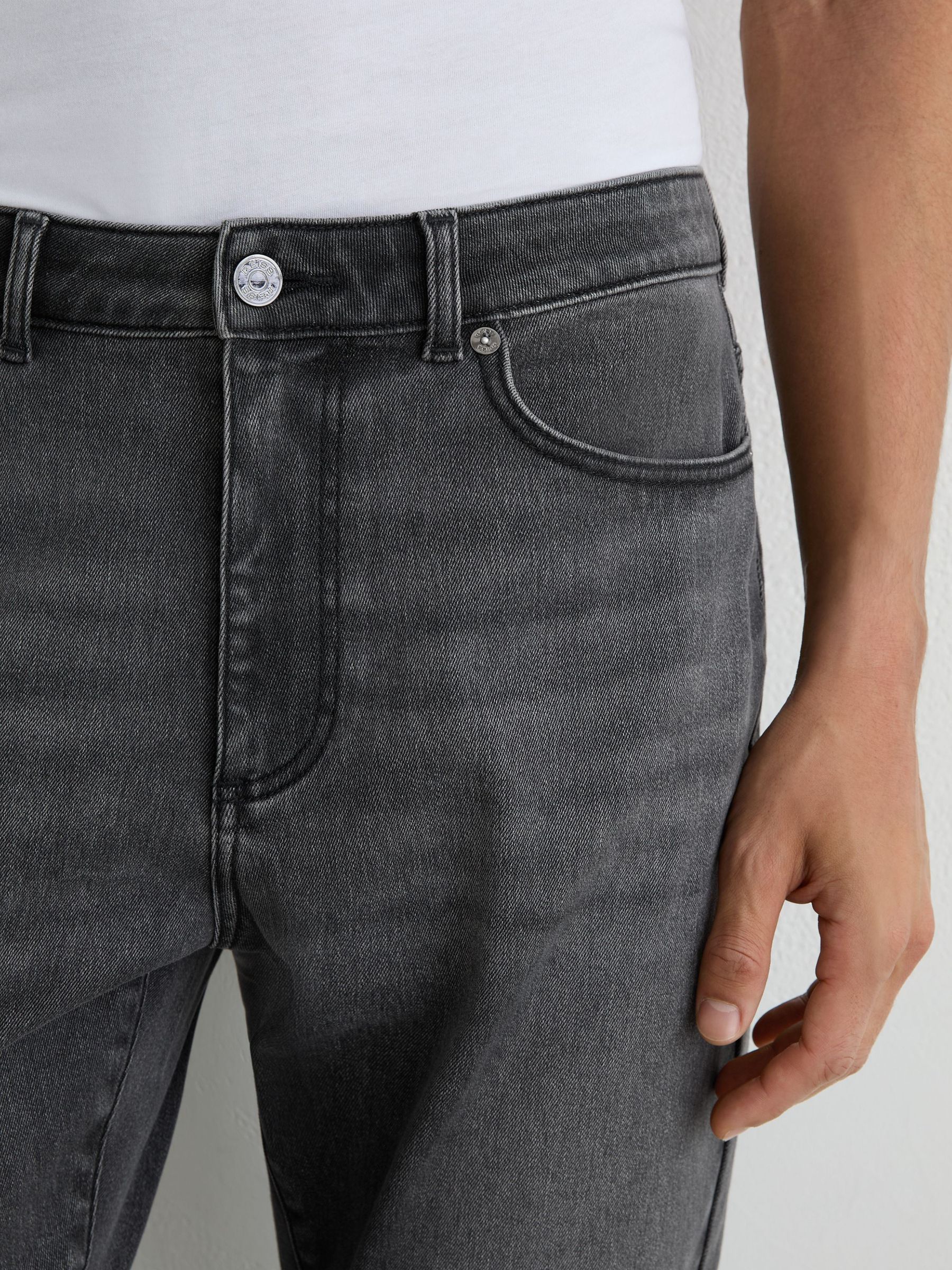 Jeans in Washed Black - Image 4 of 6