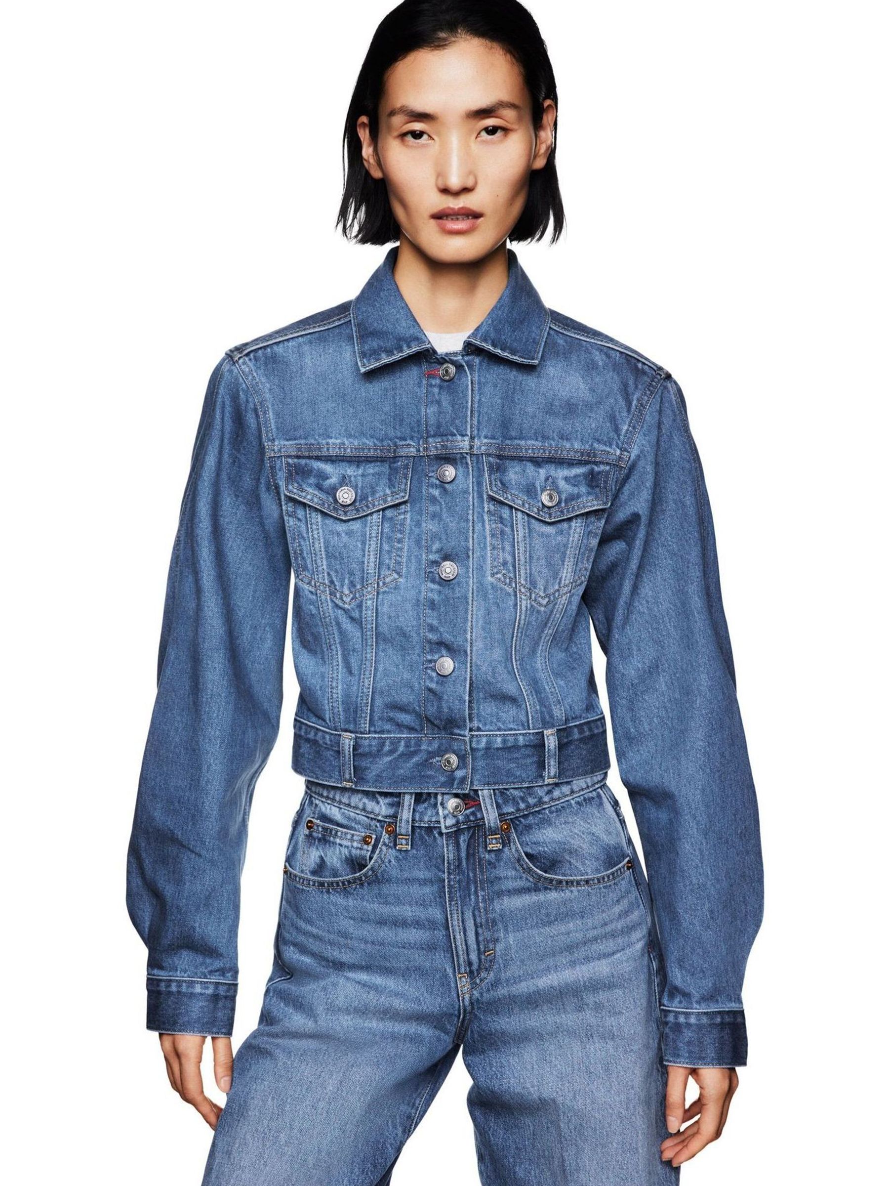 Gap x Victoria Beckham デニムジャケット Gap x Victoria Beckham Mid Wash Blue Relaxed Crop Denim Jacket | Gap