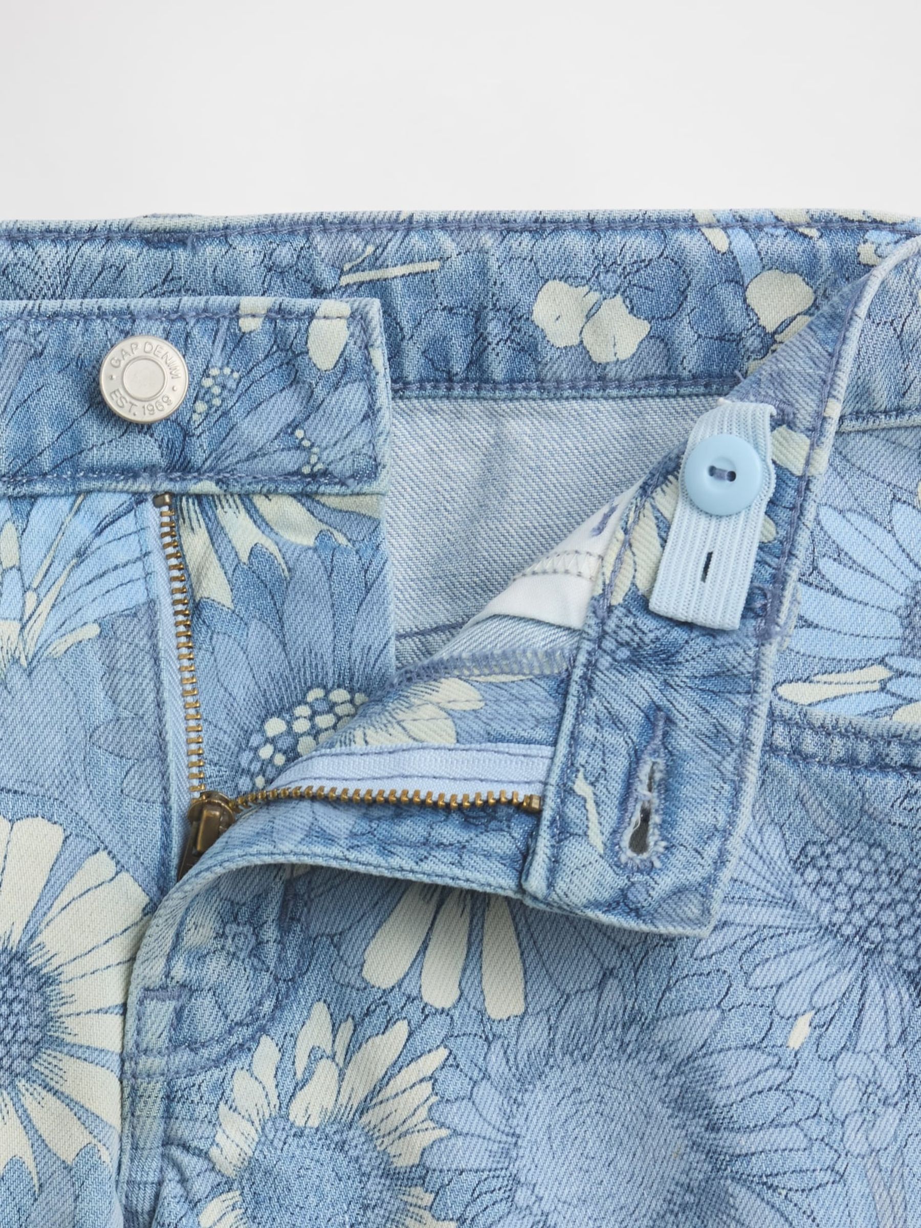 Medium Wash Low Rise Stride Embroidered Lemon Denim Shorts - Image 5 of 6