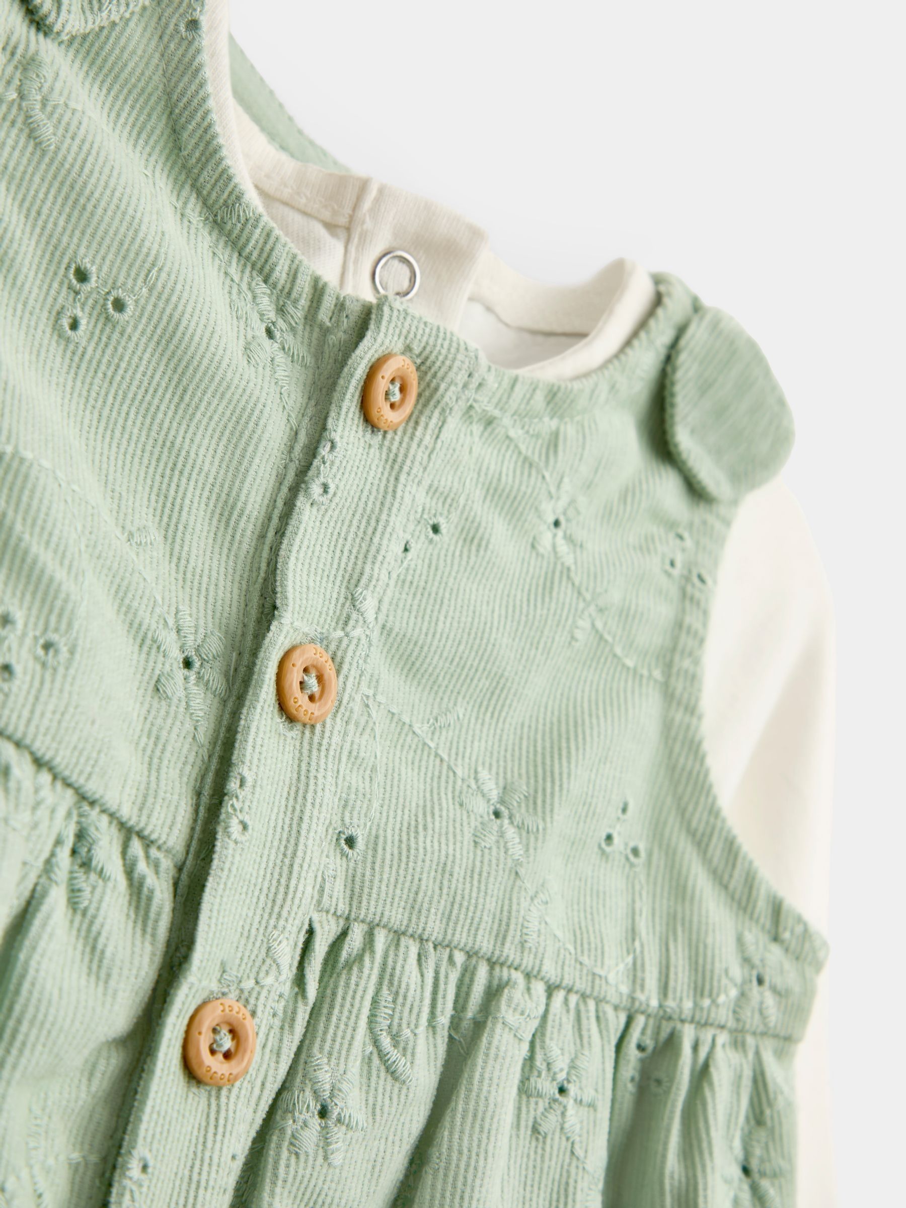 Green Broderie Dungaree - Image 8 of 8 Green Broderie Dungaree - Image 8 of 8