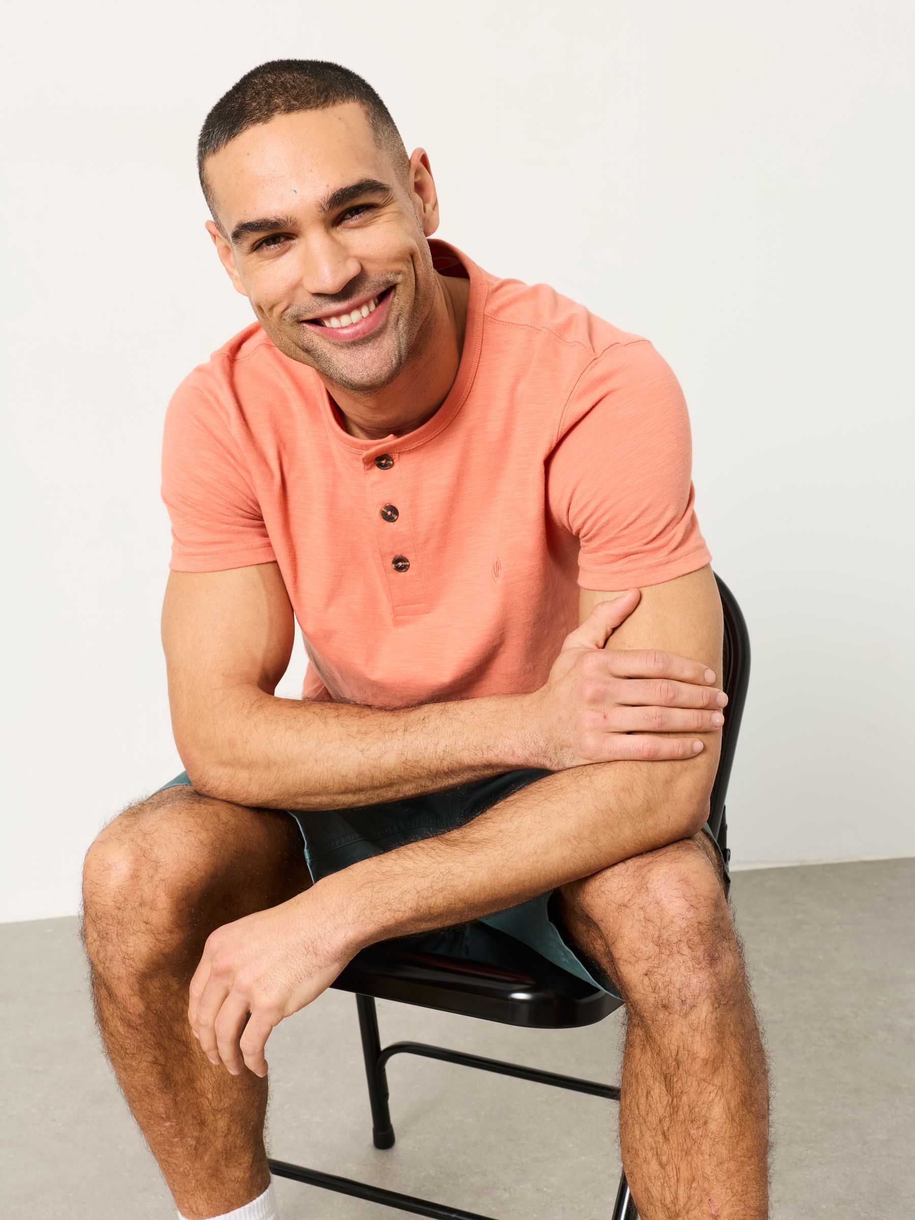 Coral Pink Short Sleeve Woodside Henley - Image 5 of 5 Coral Pink Short Sleeve Woodside Henley - Image 5 of 5