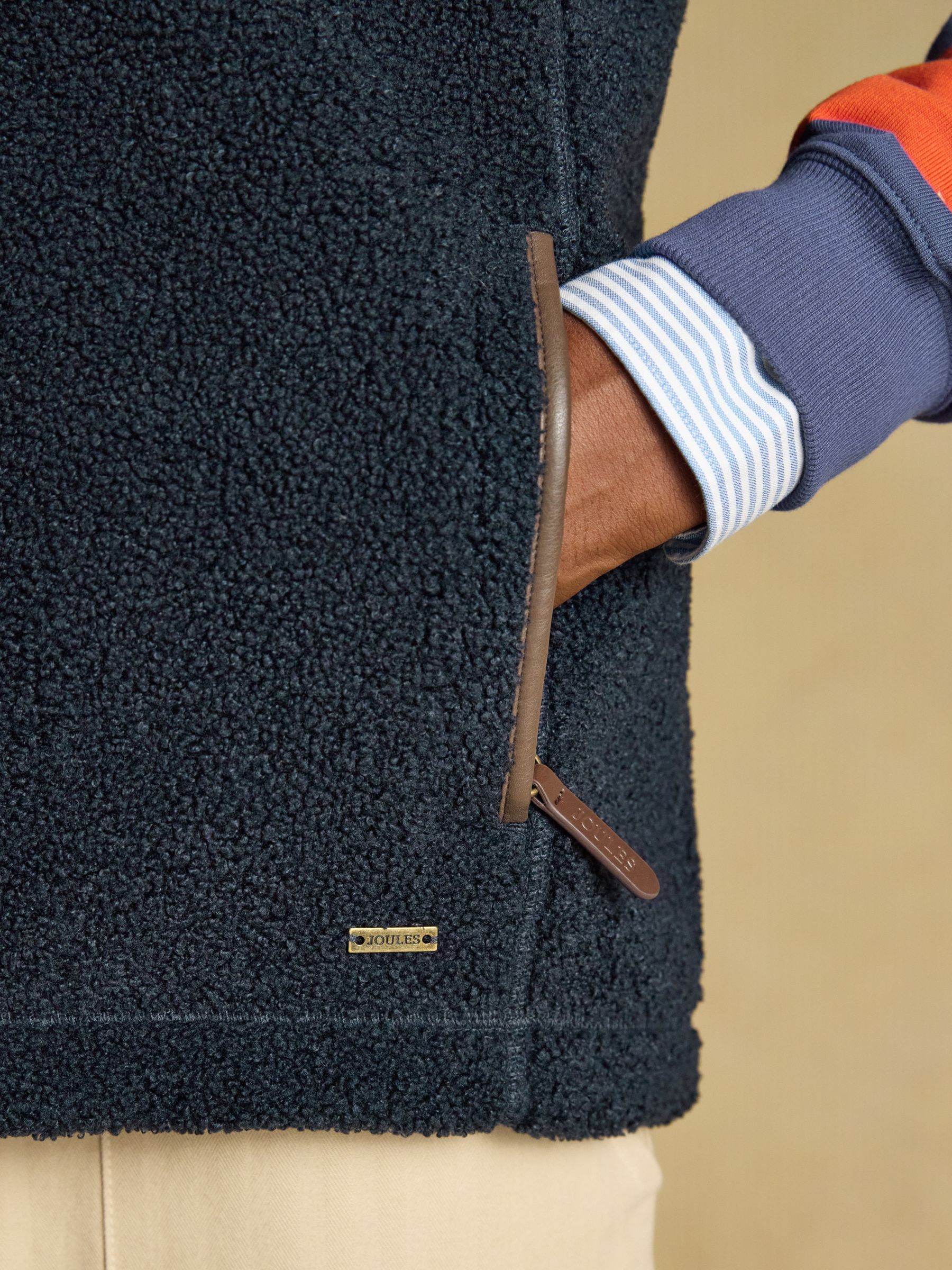 Navy Heritage Borg Fleece Gilet - Image 4 of 10