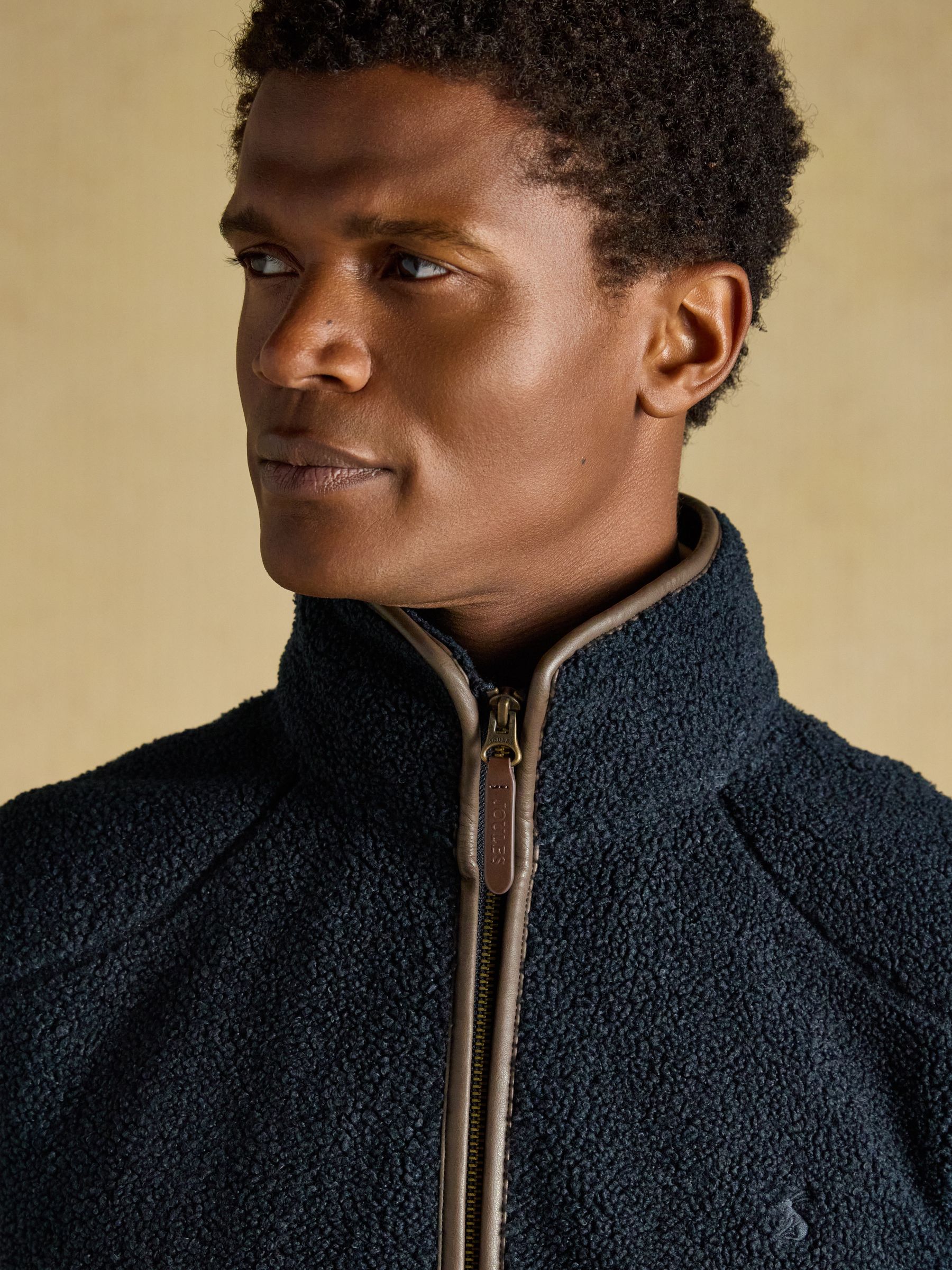 Navy Heritage Borg Fleece Gilet - Image 6 of 10