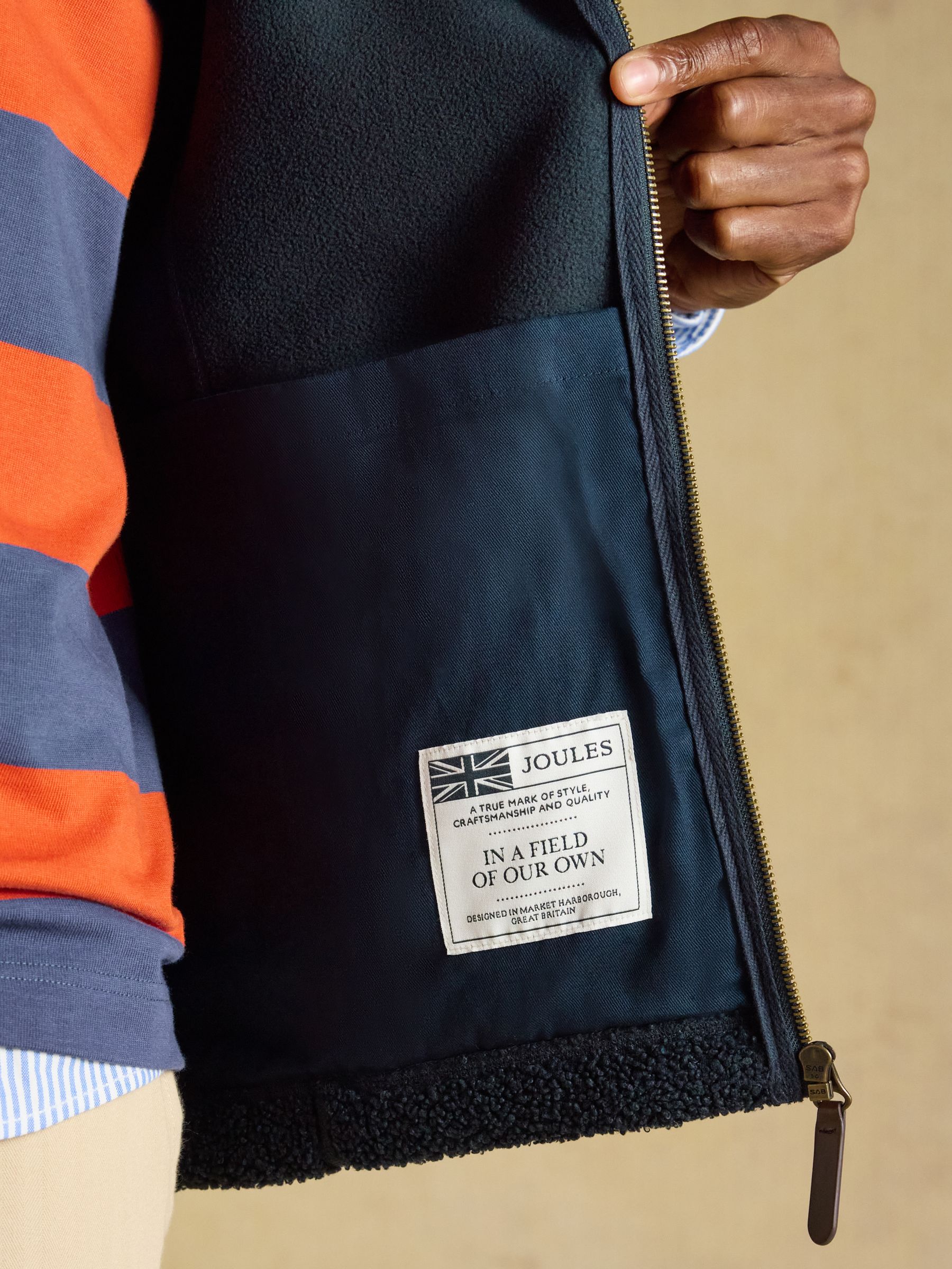 Navy Heritage Borg Fleece Gilet - Image 9 of 10