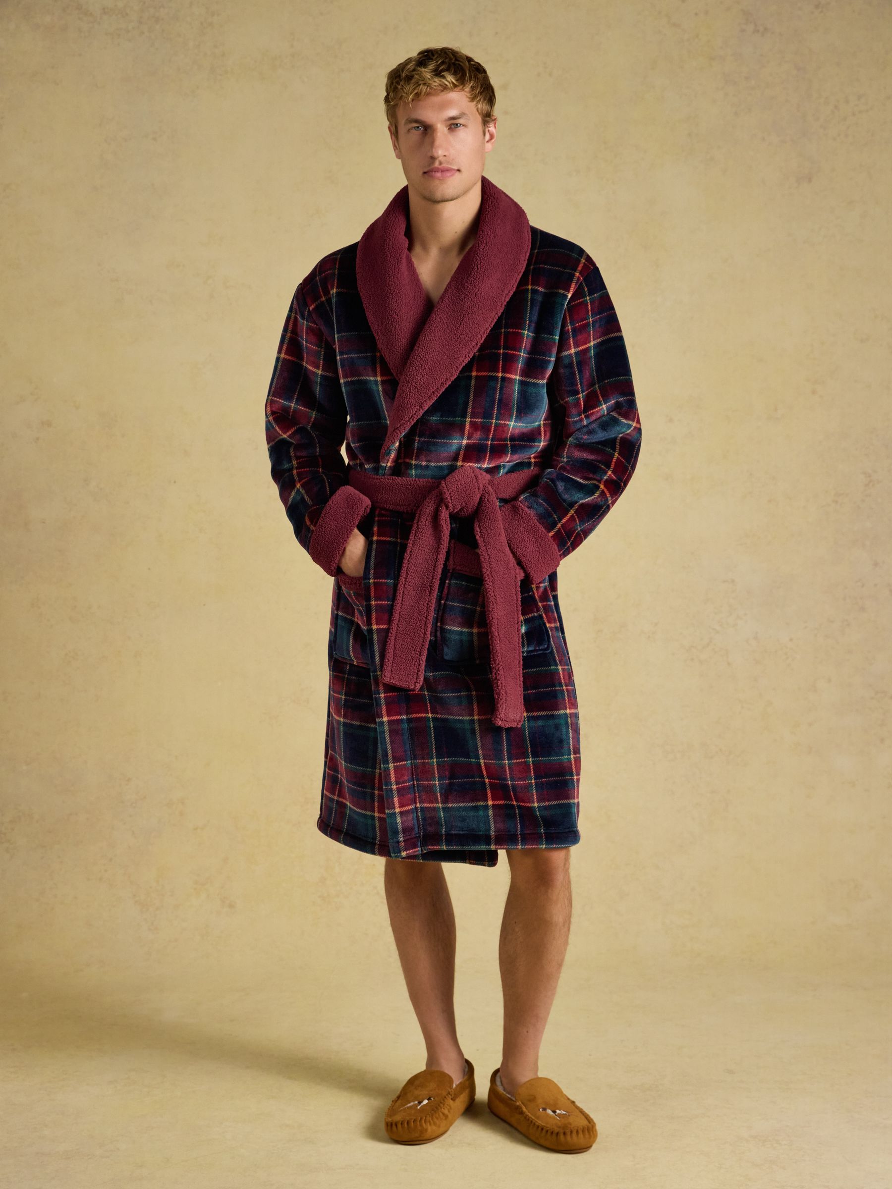 Montague Burgundy Red Dressing Gown - Image 4 of 6