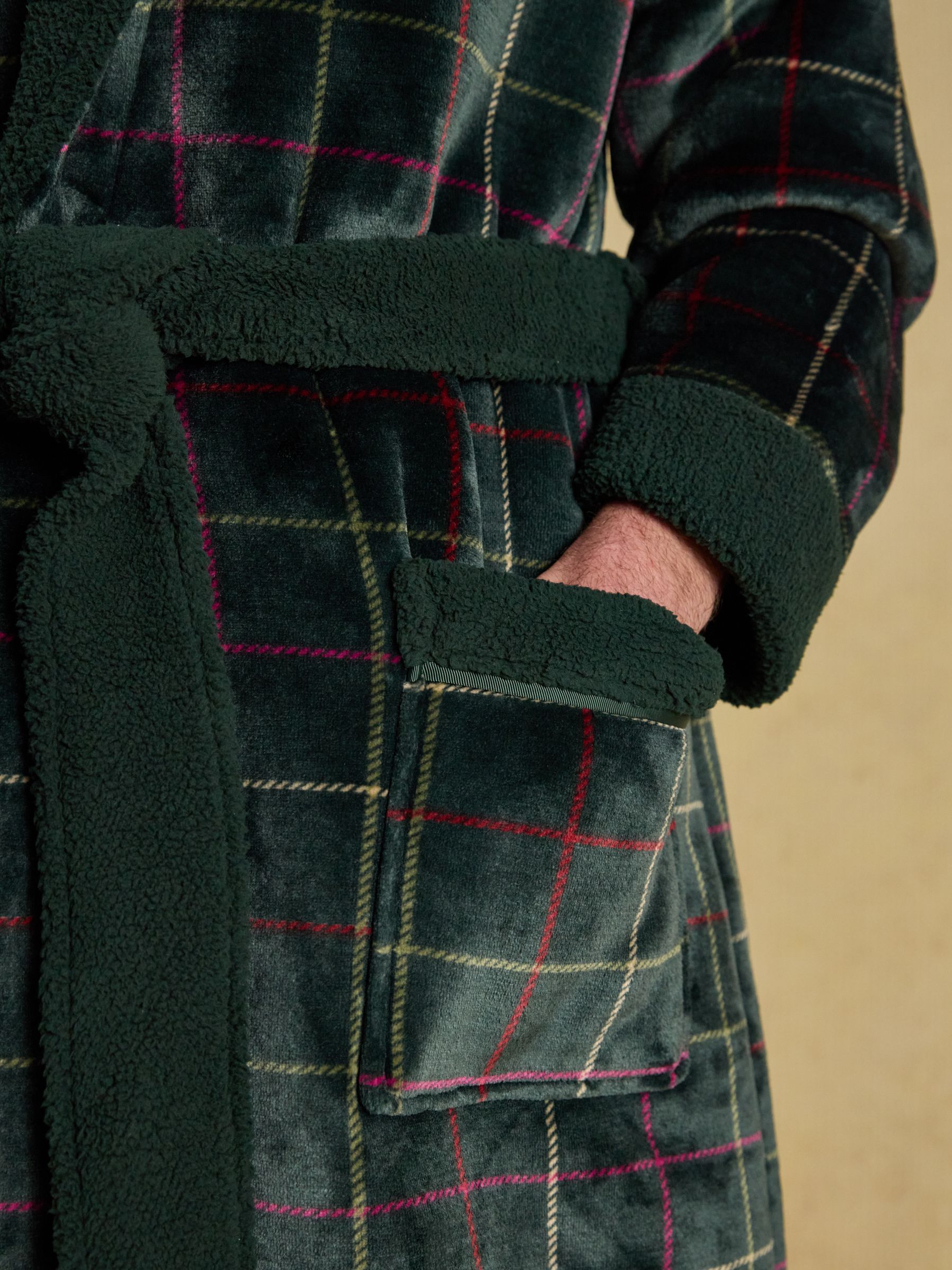 Montague Green Dressing Gown - Image 4 of 7