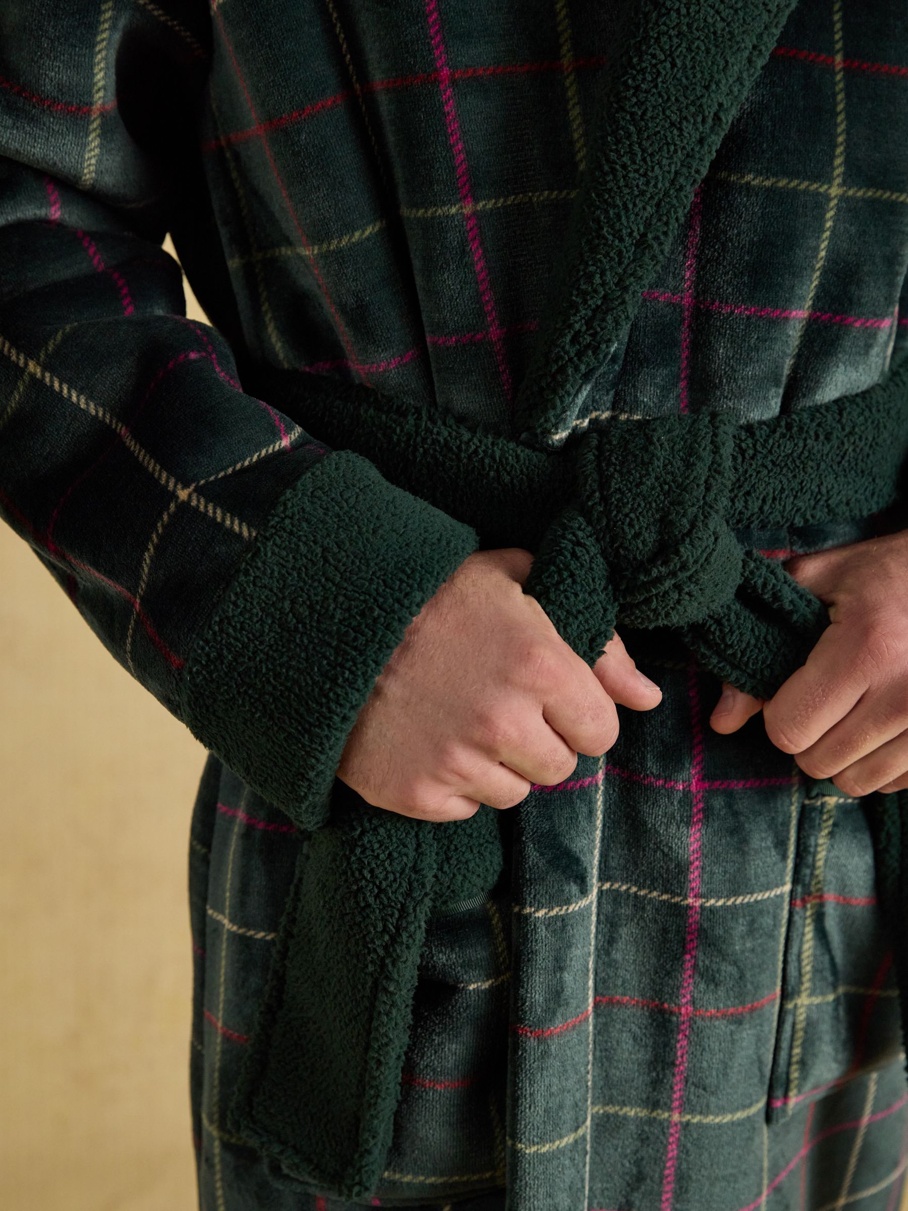 Montague Green Dressing Gown - Image 6 of 7