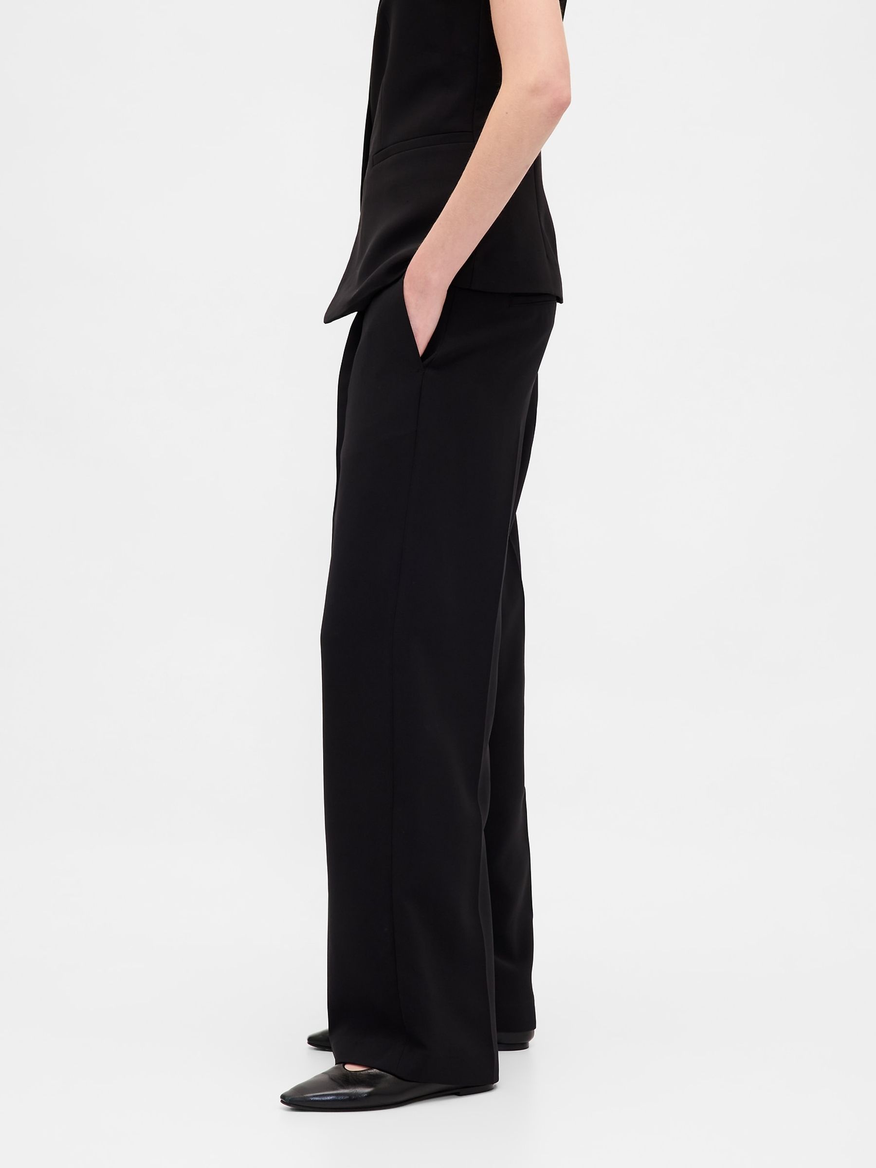 Black 365 Low Waisted Pleated Wide Leg Trousers - Image 4 of 6
