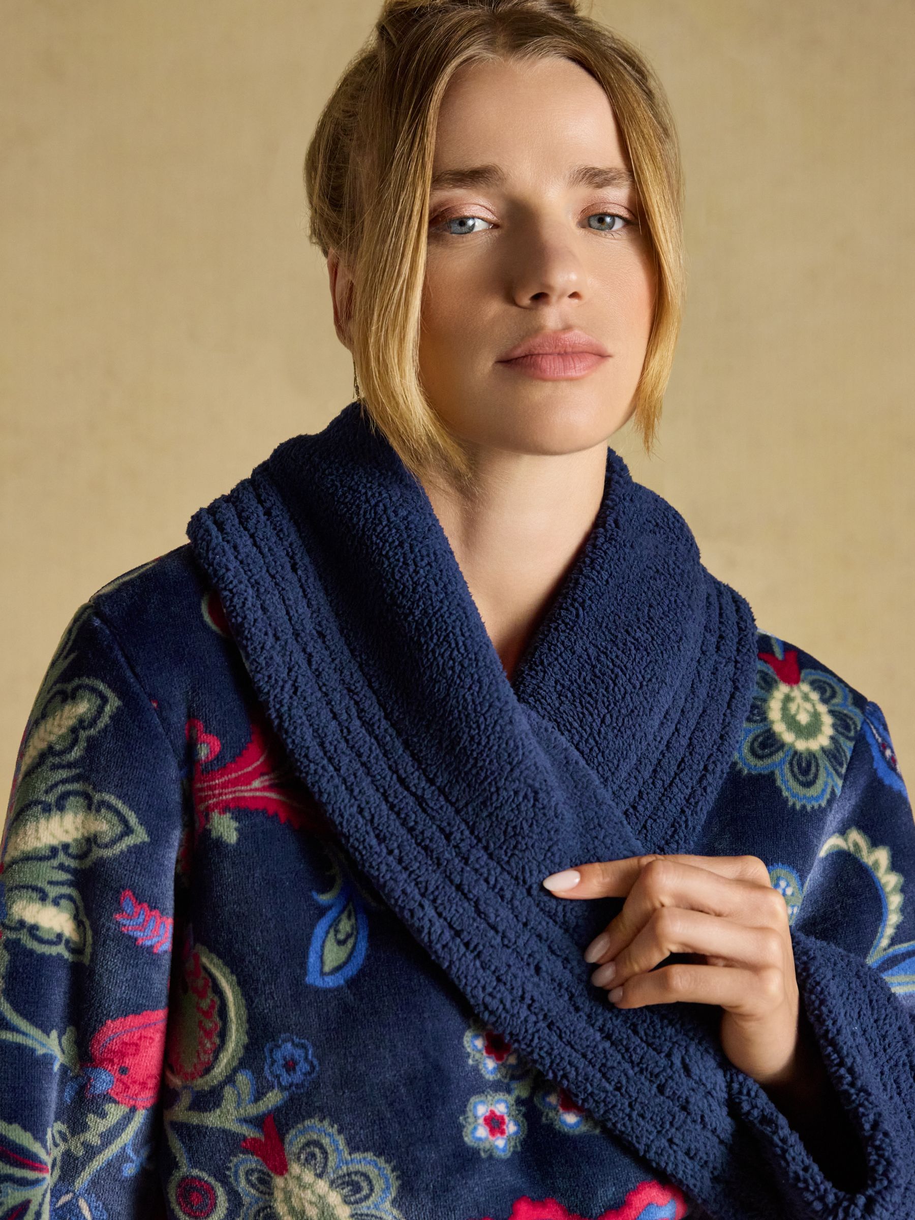 Navy Fleece Dressing Gown - Image 4 of 8