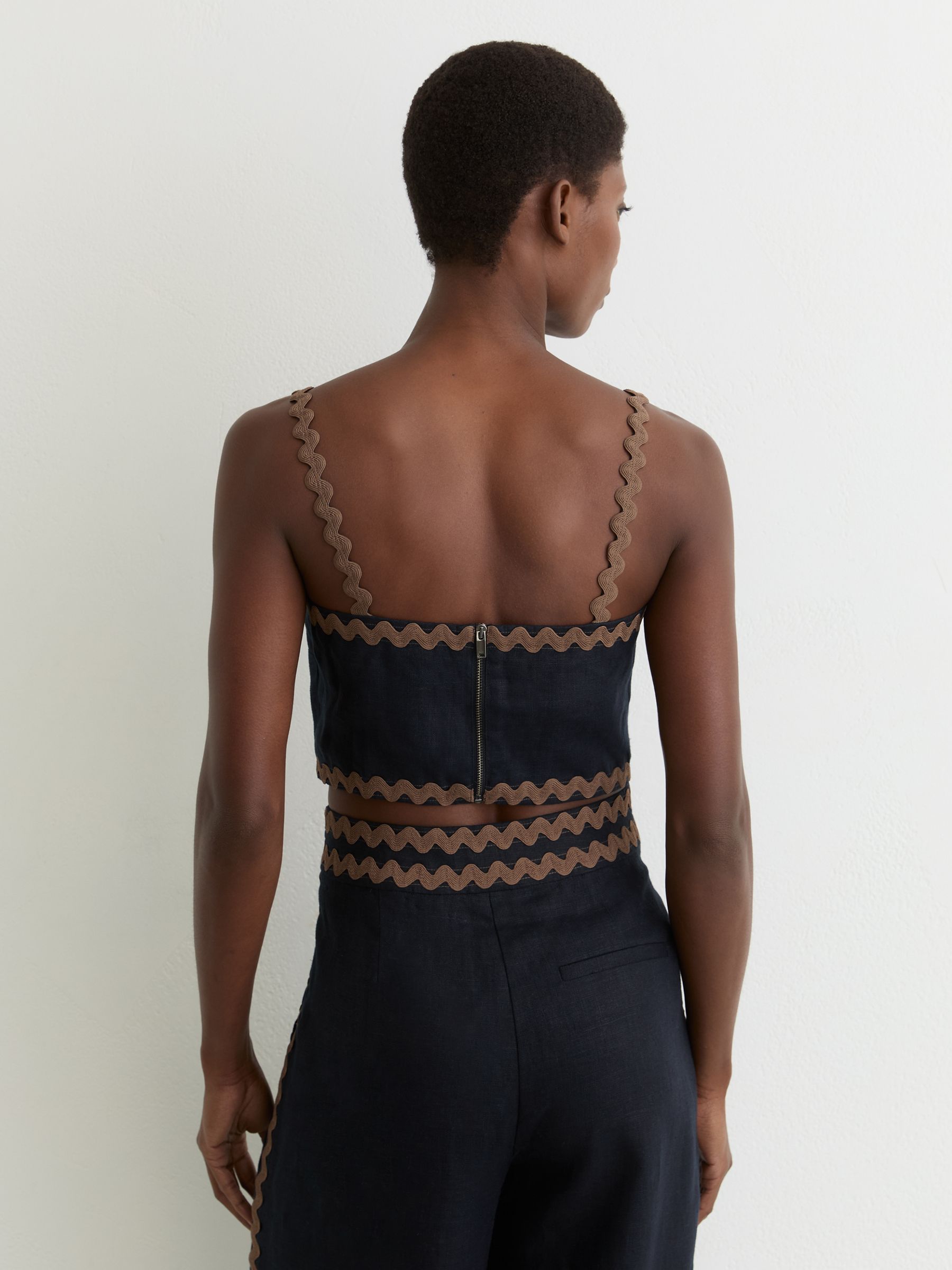 Linen Wave-Trim Cropped Cami Top in Navy/Brown - image 4