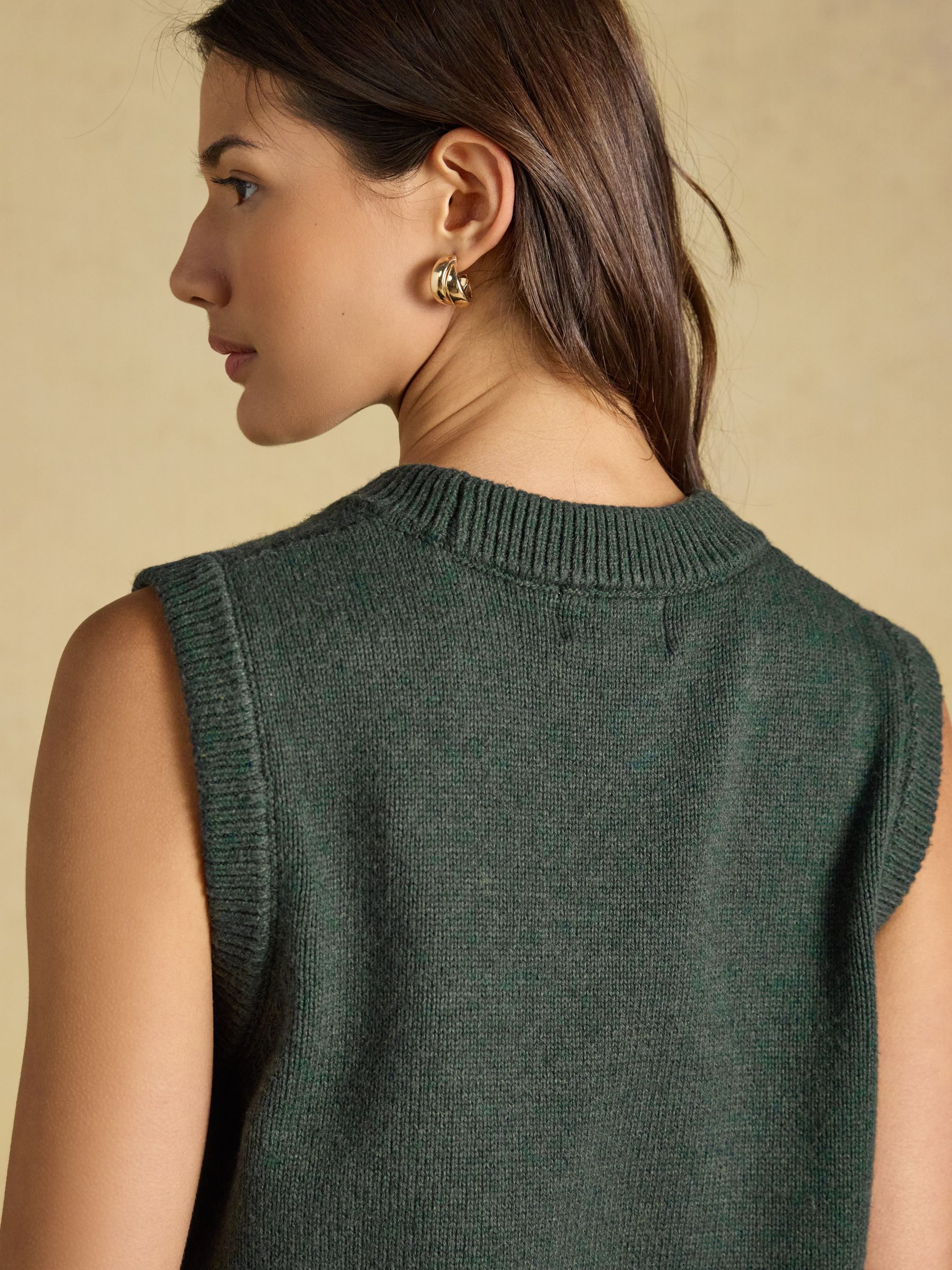 Jonty Fox Green Crew Neck Cotton Blend Knitted Vest - Image 5 of 7