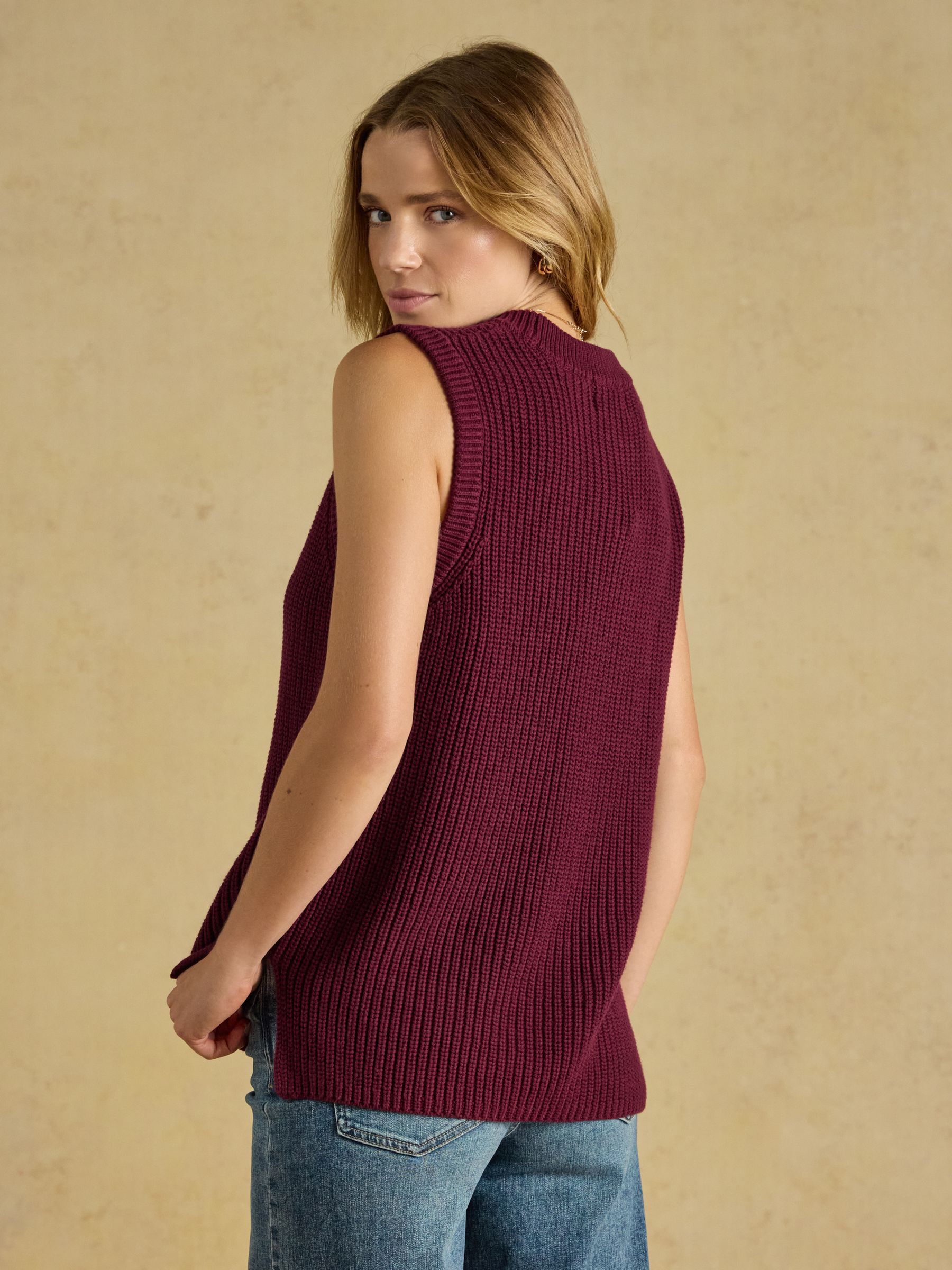 Burgundy Red Crew Neck Ribbed Knitted Vest - Image 2 of 7 Burgundy Red Crew Neck Ribbed Knitted Vest - Image 2 of 7