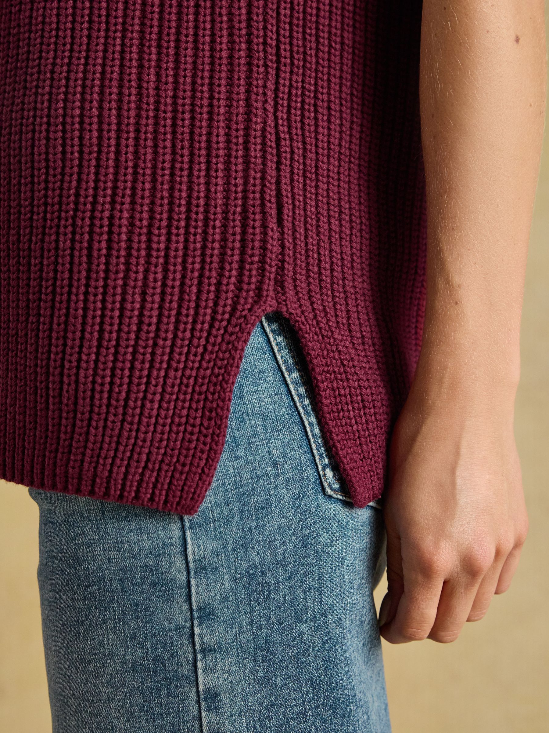 Burgundy Red Crew Neck Ribbed Knitted Vest - Image 5 of 7