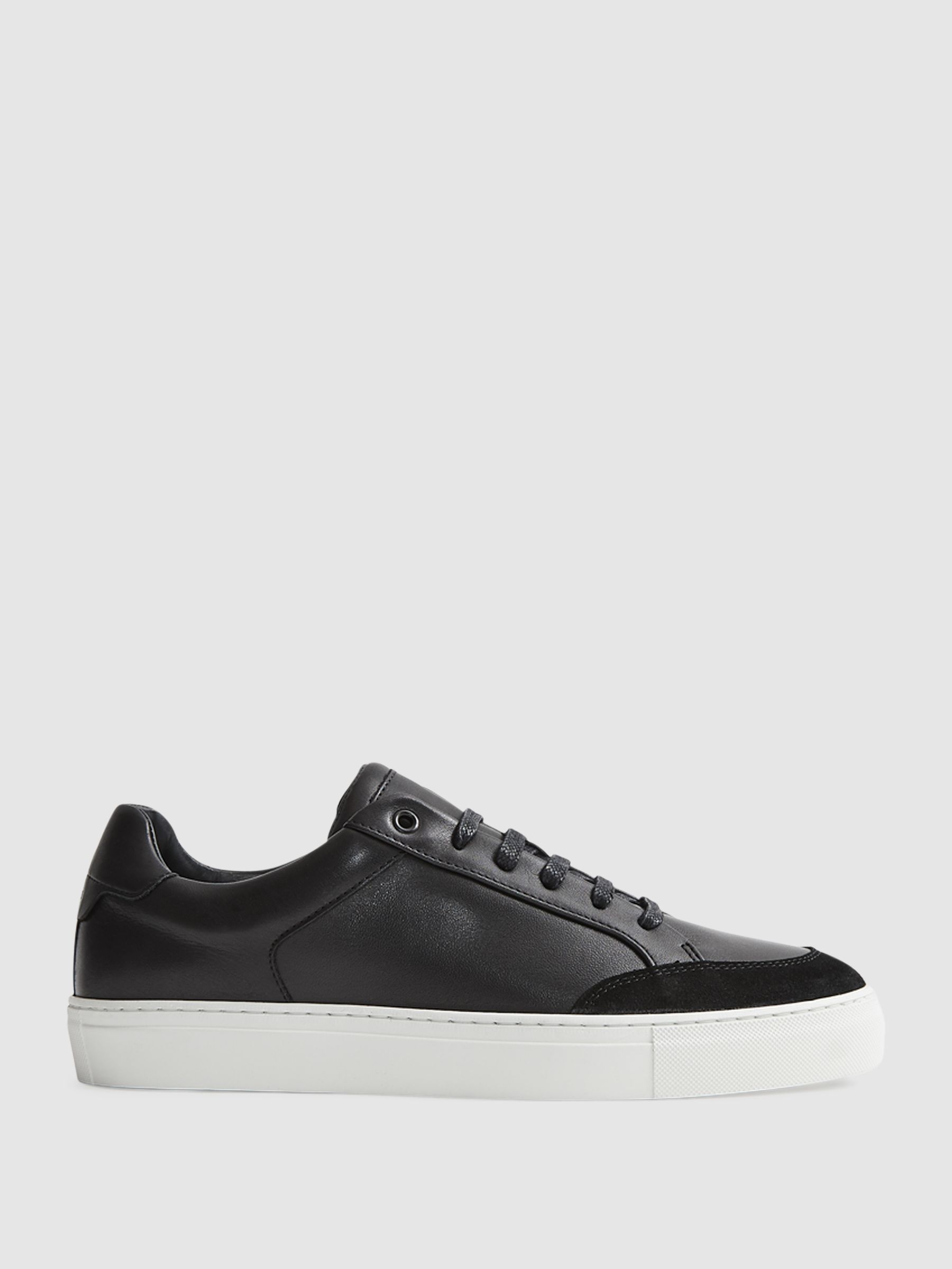 Leather Low Top Trainers in Black - REISS
