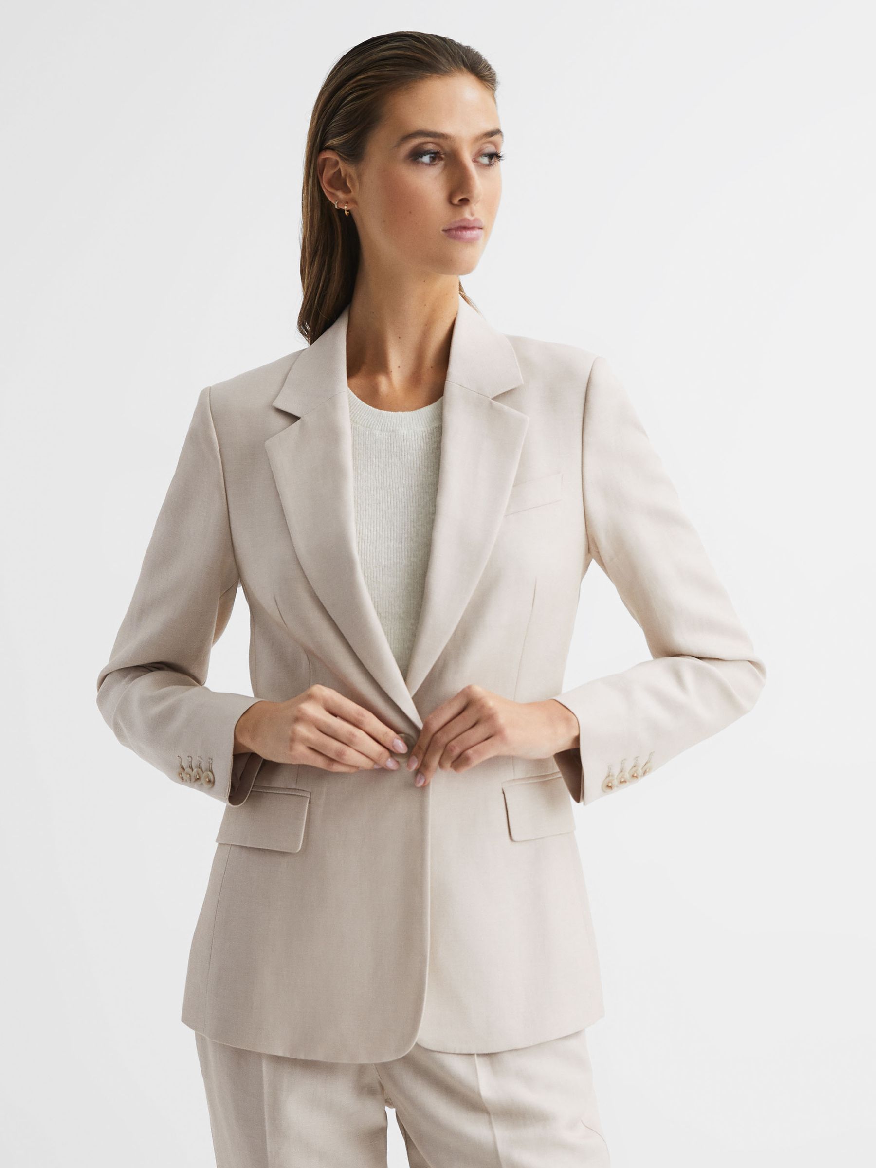 Single Breasted Tailored Blazer in Oatmeal - REISS